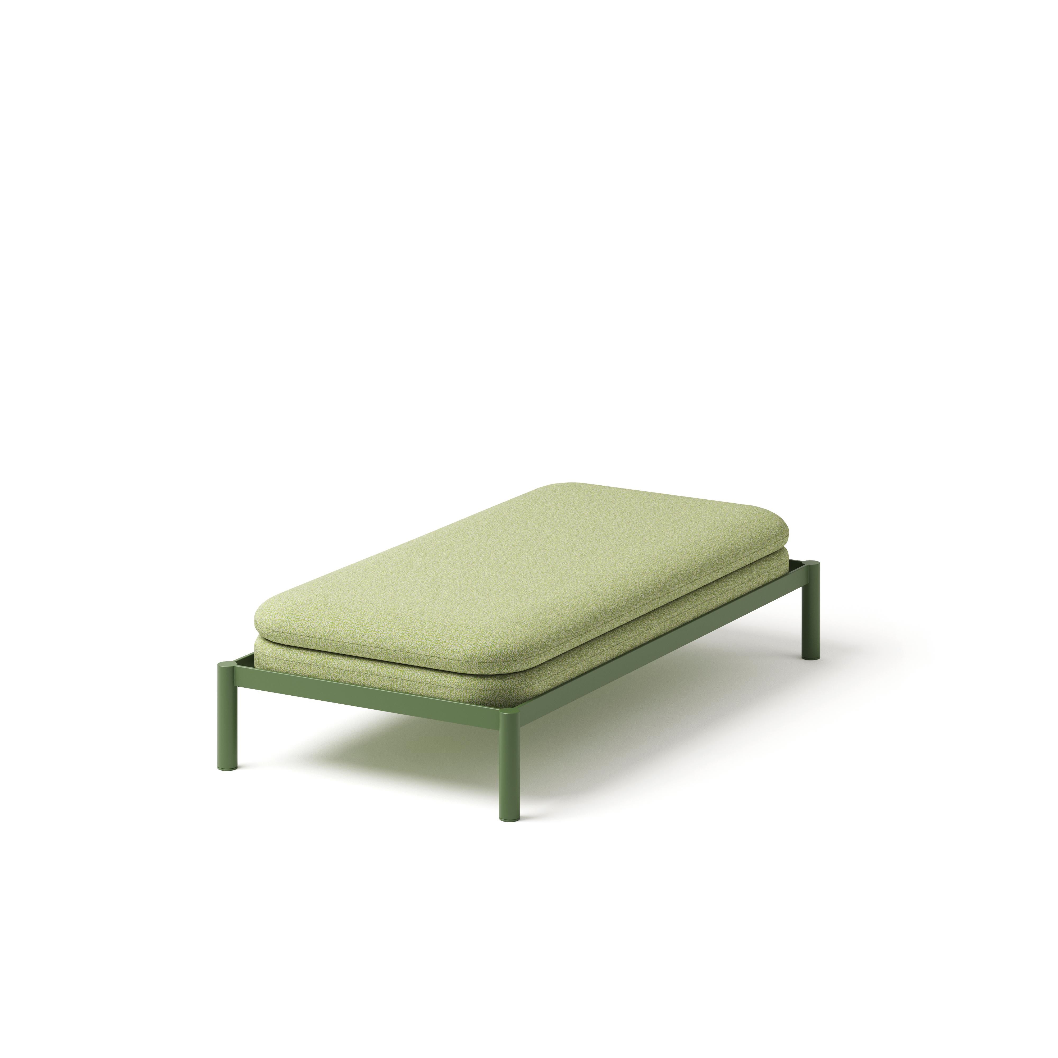 Tropic Long Pouf – Relaxed Versatility for Any Outdoor Space

The Tropic Long Pouf is more than an accent—it’s a full-fledged seat designed for comfort and flexibility. Generously sized to accommodate one or even two people, it brings a relaxed,