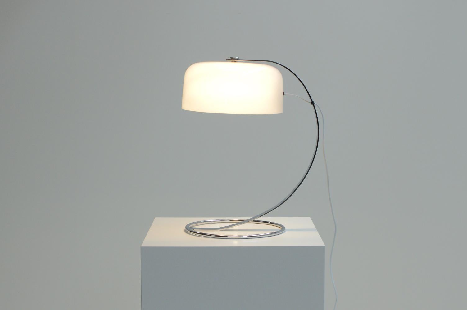 Mid-Century moderno Lampada da tavolo 