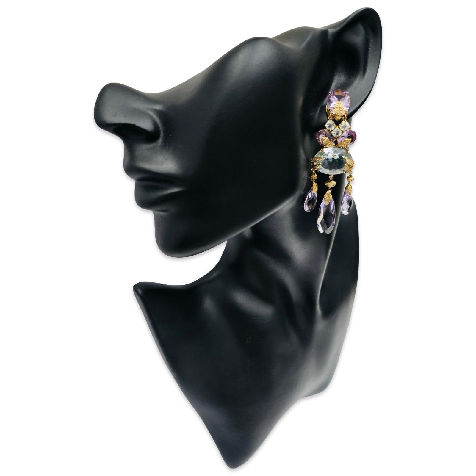 Taille ovale Boucles d'oreilles chandelier en améthyste, aigue-marine et diamant 62ct Tropical Atelier 18K en vente