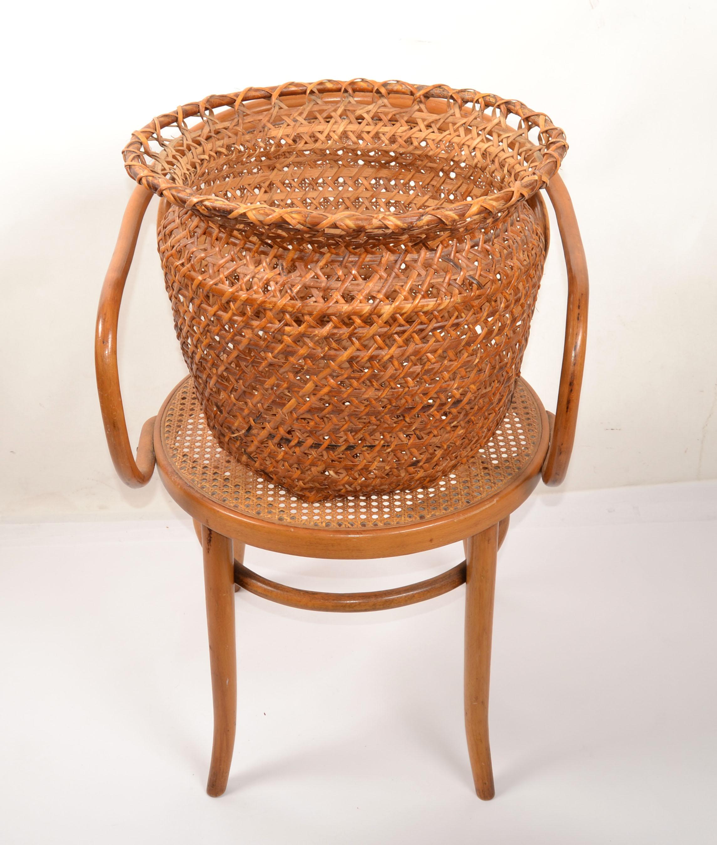 Tropical Bohemian Chic Round Handwoven Large Wicker Basket Franca Helg Style 60s For Sale 8