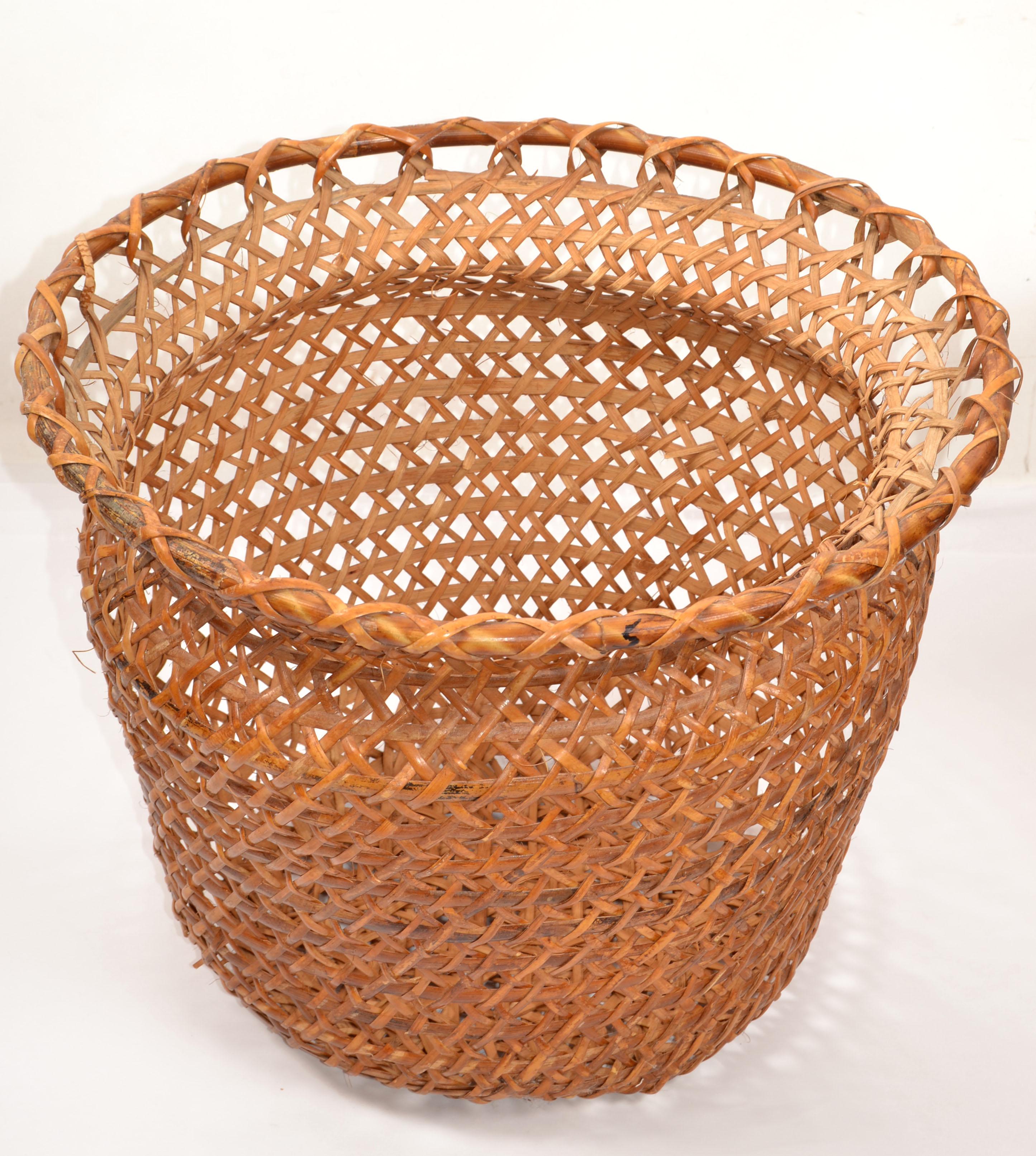 Tropical Bohemian Chic Round Handwoven Large Wicker Basket Franca Helg Style 60s For Sale 1