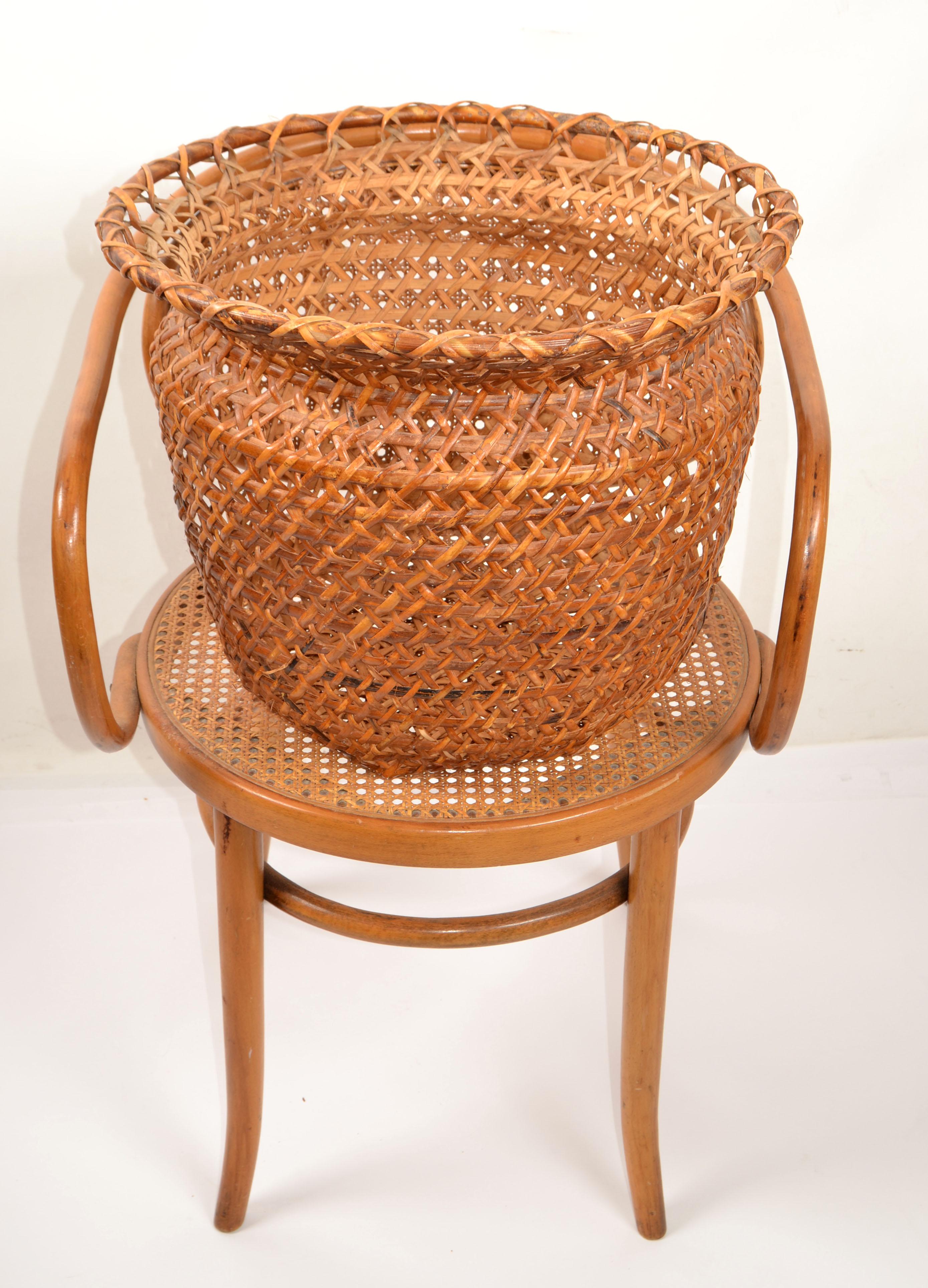 Tropical Bohemian Chic Round Handwoven Large Wicker Basket Franca Helg Style 60s For Sale 2