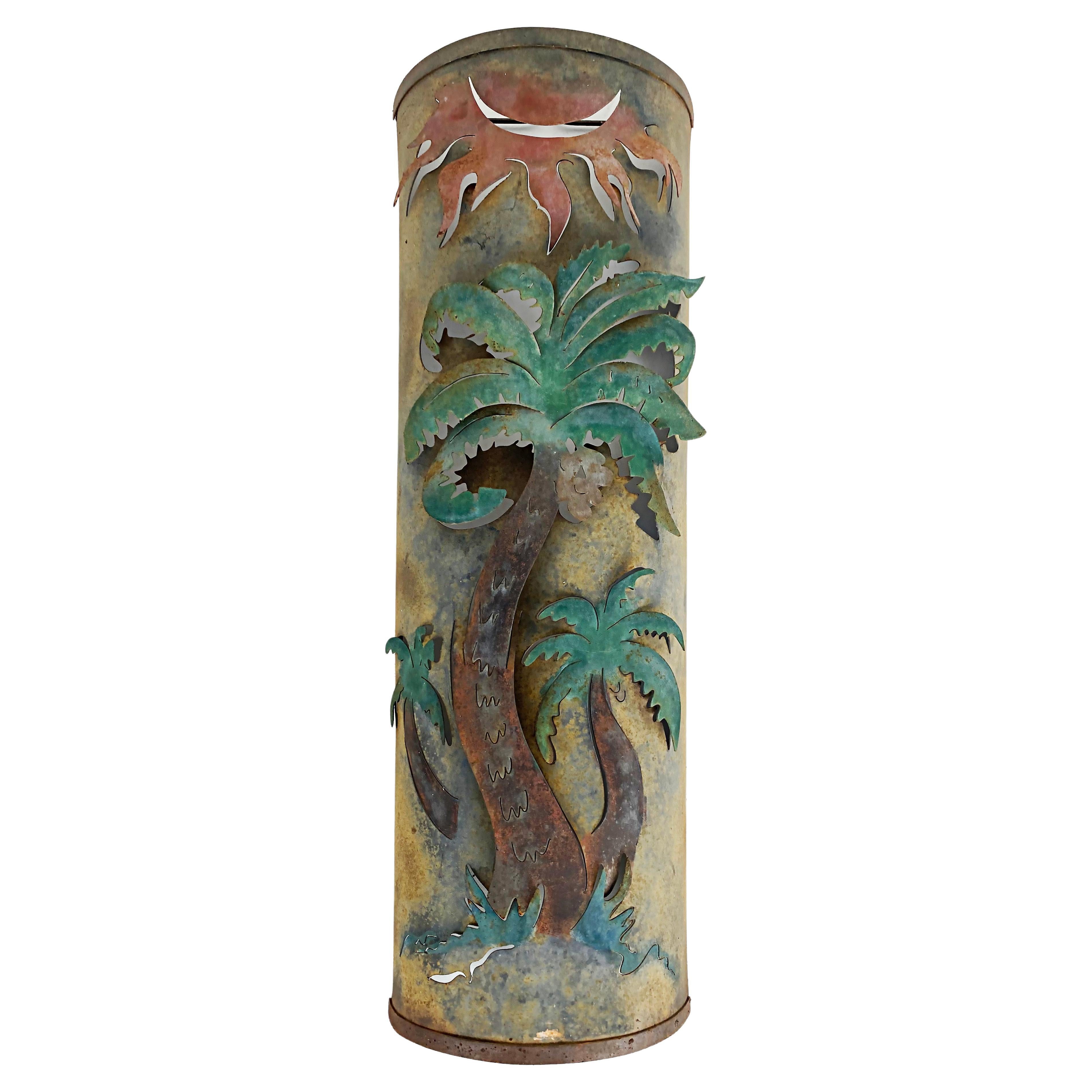 Sculpture murale tropicale extérieure de palmier peinte en métal en vente