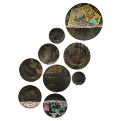 „Tropical Forest“ einzigartige Wandkunst-Komposition aus dekorativen Tellern und Gemälden