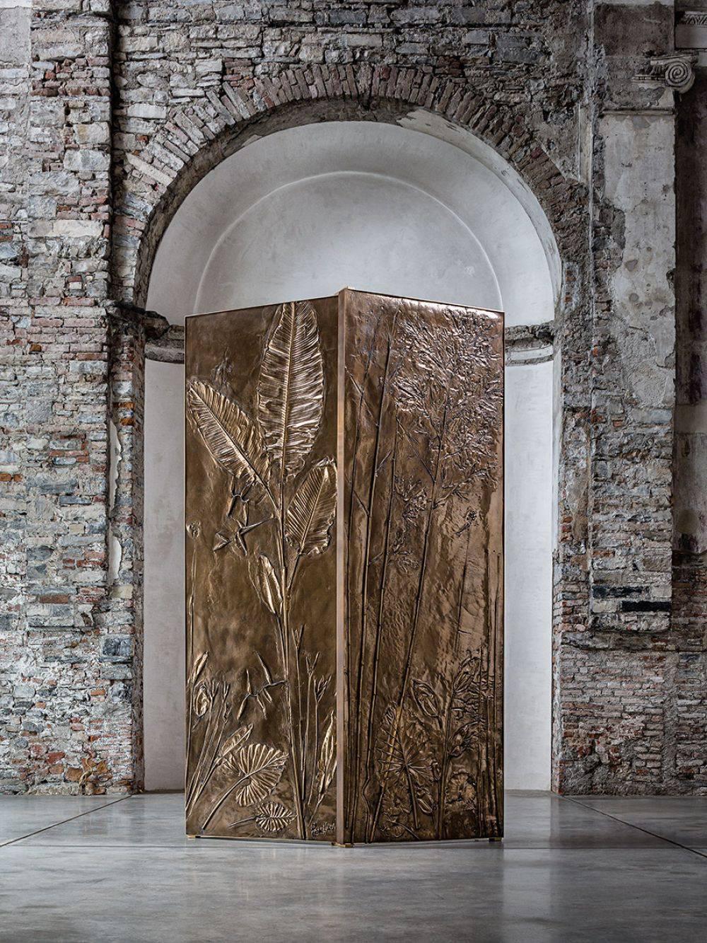 These monumental bronze panels are handcrafted using painstaking techniques at the Milan-based studio of Gianluca Pacchioni. Although part of the Tropical Fossil series, each panel features unique bas-relief elements formed from leaves and plants