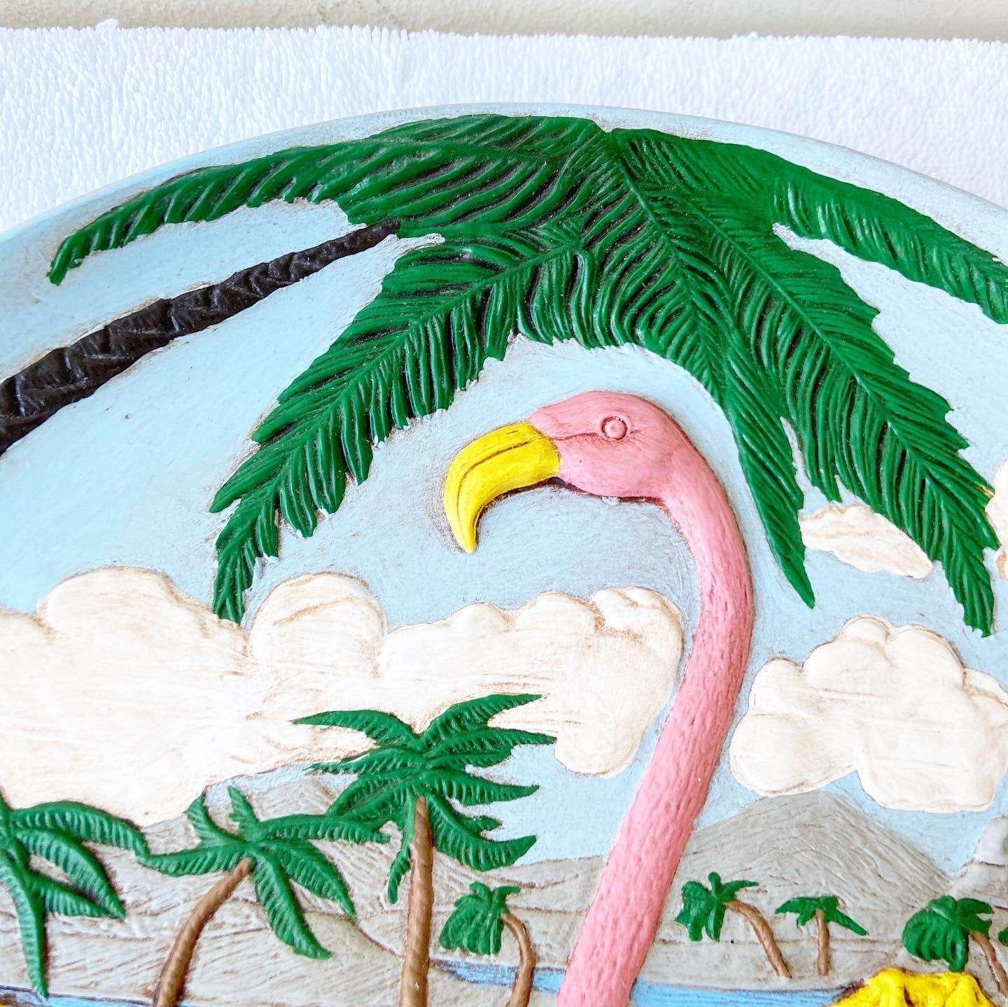 Céramique Assiette décorative en céramique rose tropicale avec flamants en vente