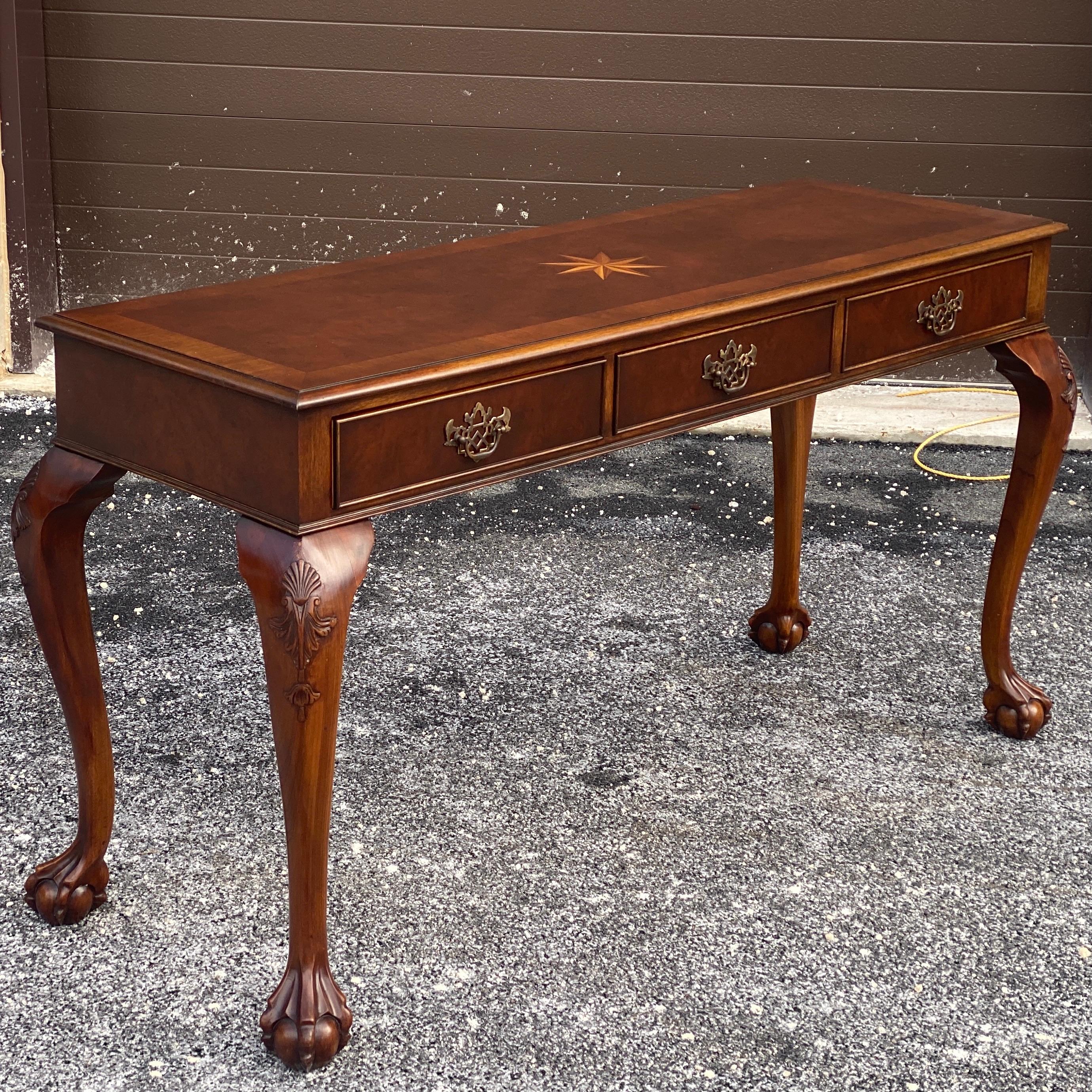 Konsolentisch aus Wurzelholz im Chippendale-Stil von Trosby Furniture mit Kugel- und Klauen im Angebot 4