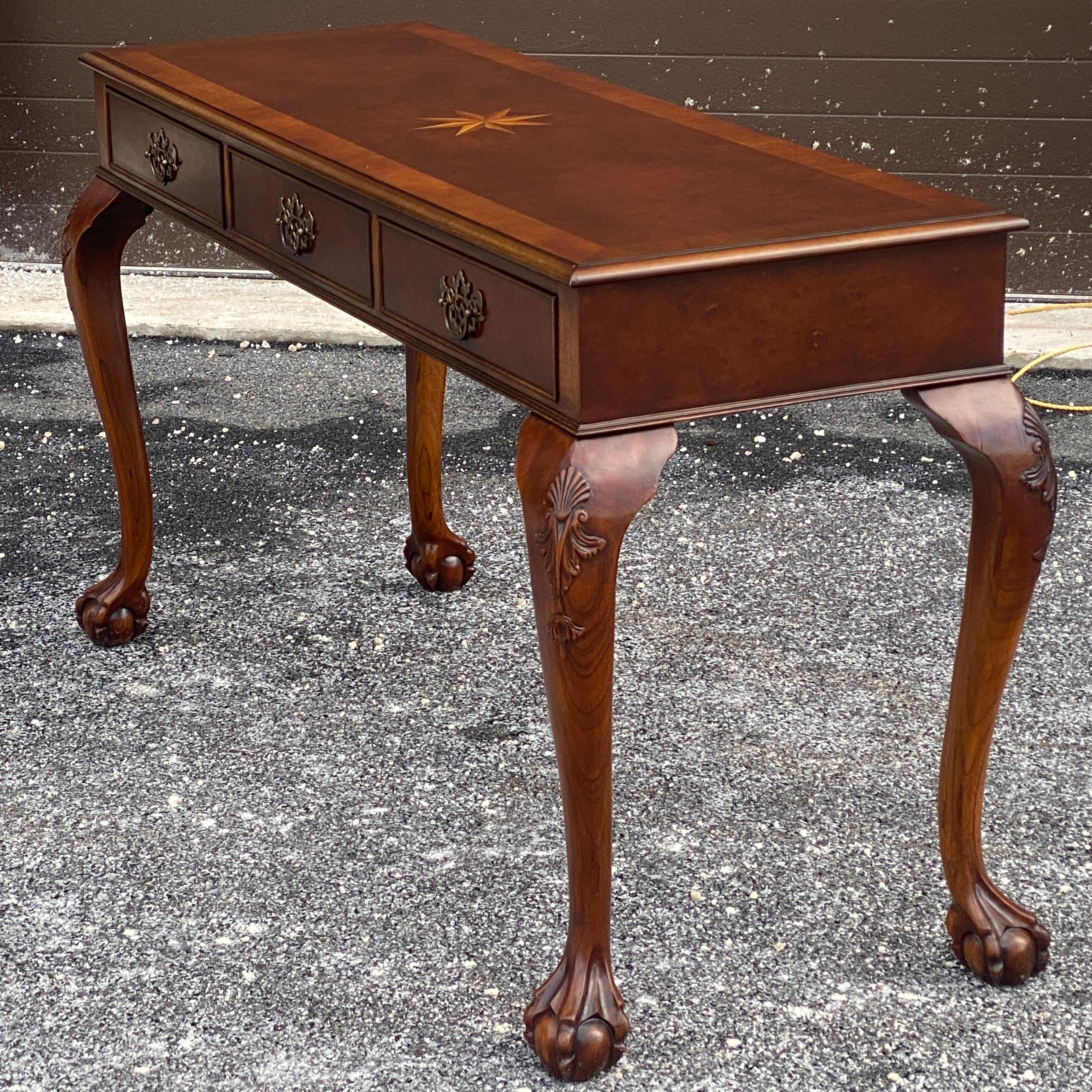 Konsolentisch aus Wurzelholz im Chippendale-Stil von Trosby Furniture mit Kugel- und Klauen im Angebot 10
