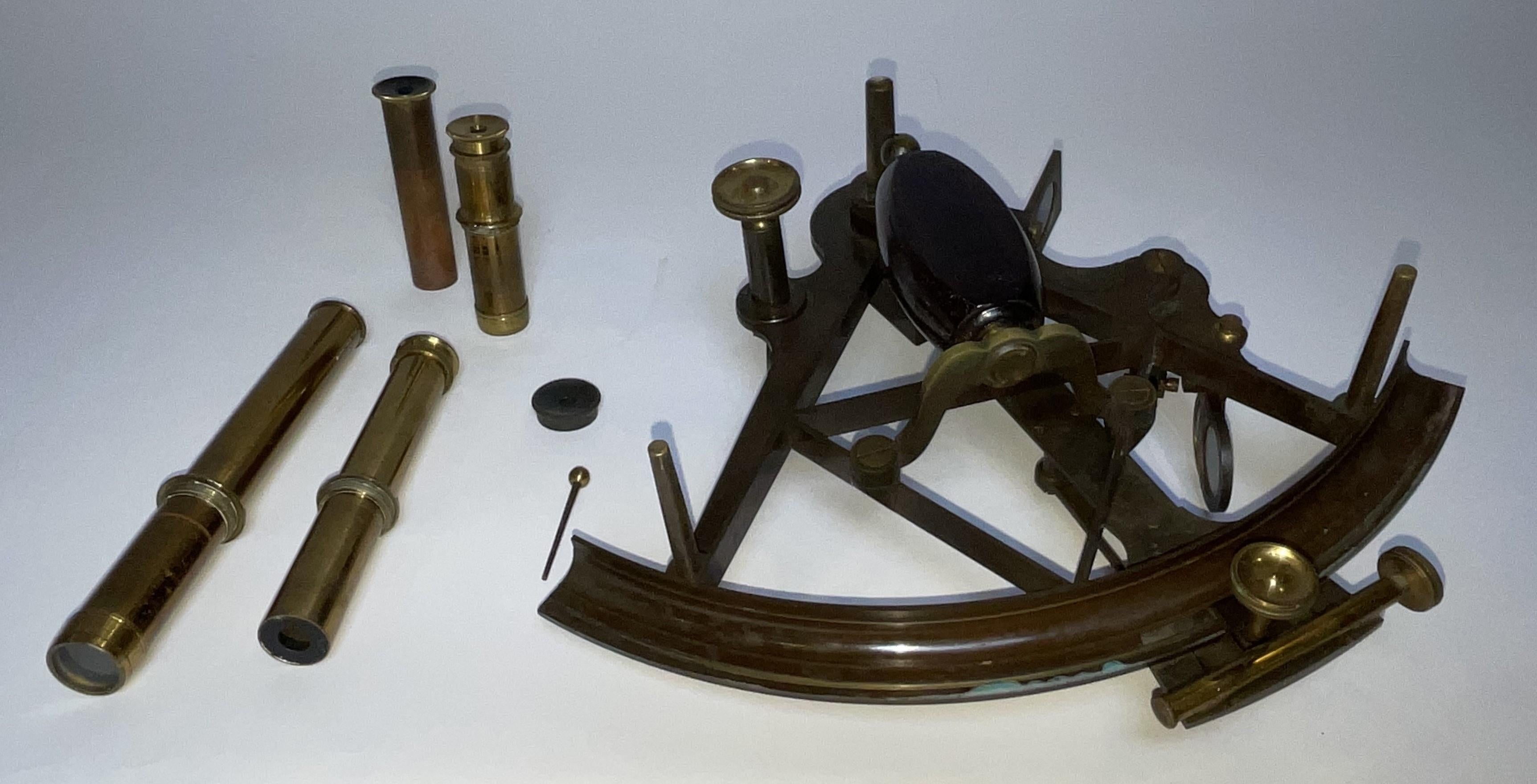 Troughton et Simms Sextant in Box en vente 4