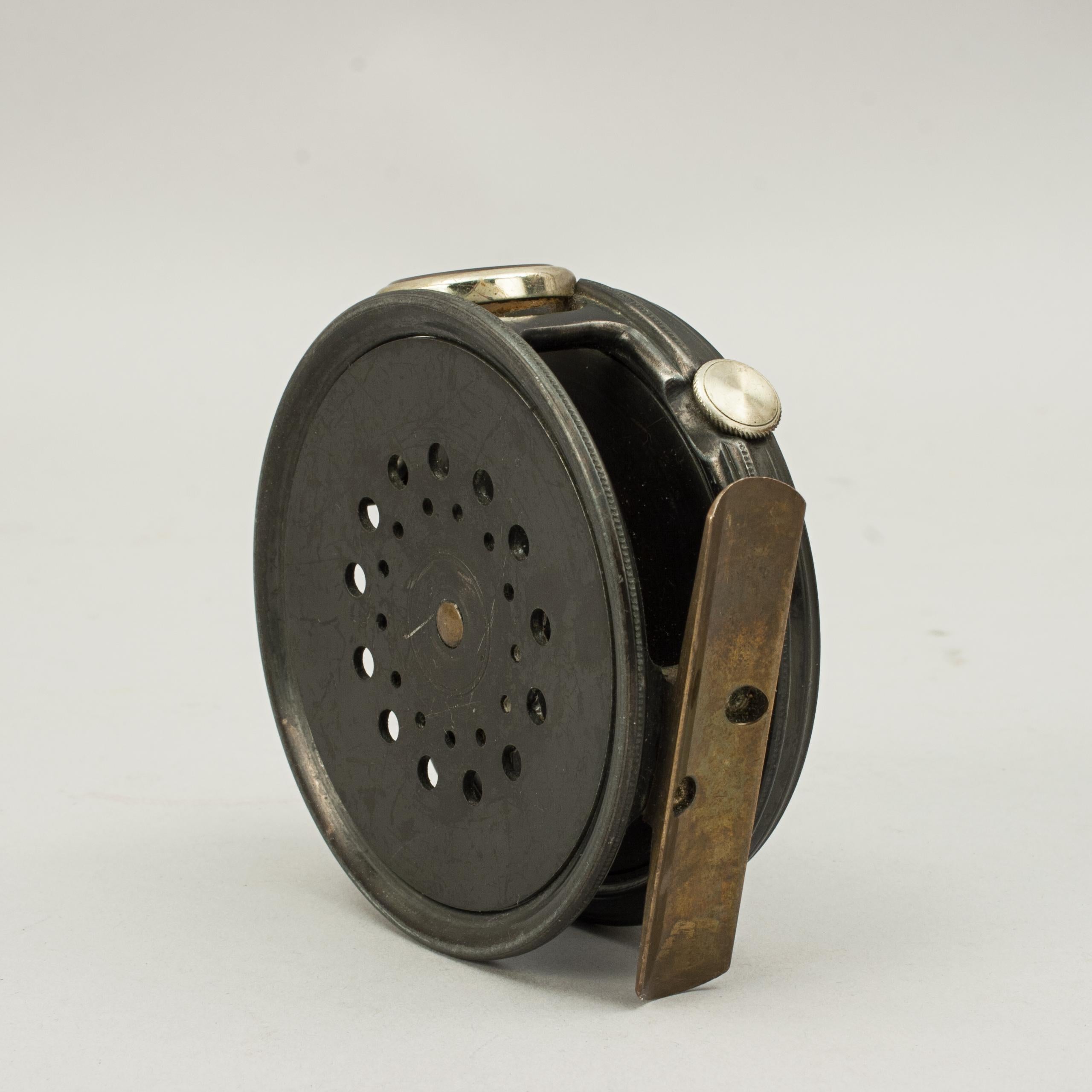 Trout Fly Fishing Reel, Hardy Perfect In Good Condition For Sale In Oxfordshire, GB