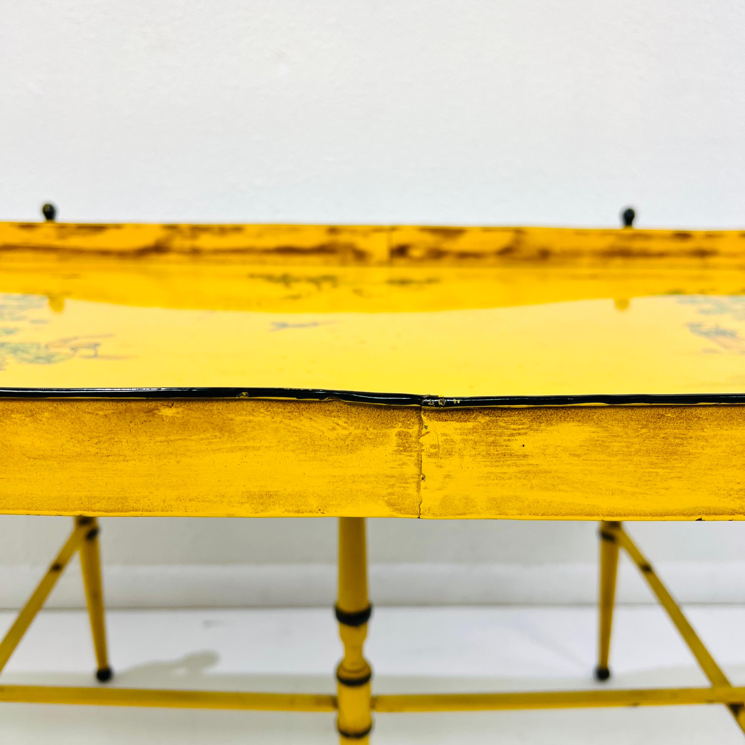 Trouvailles Italian Tole Style Tray Top Table en vente 10