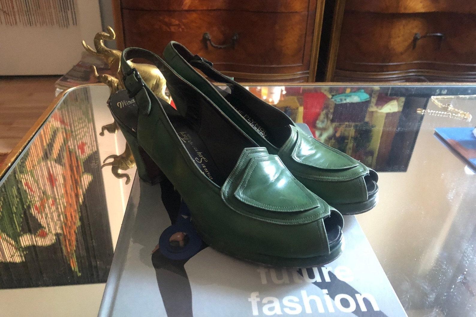 Troylings Grüne Leder-Pumps mit Peep Toe, ca. 1940er Jahre im Angebot 4