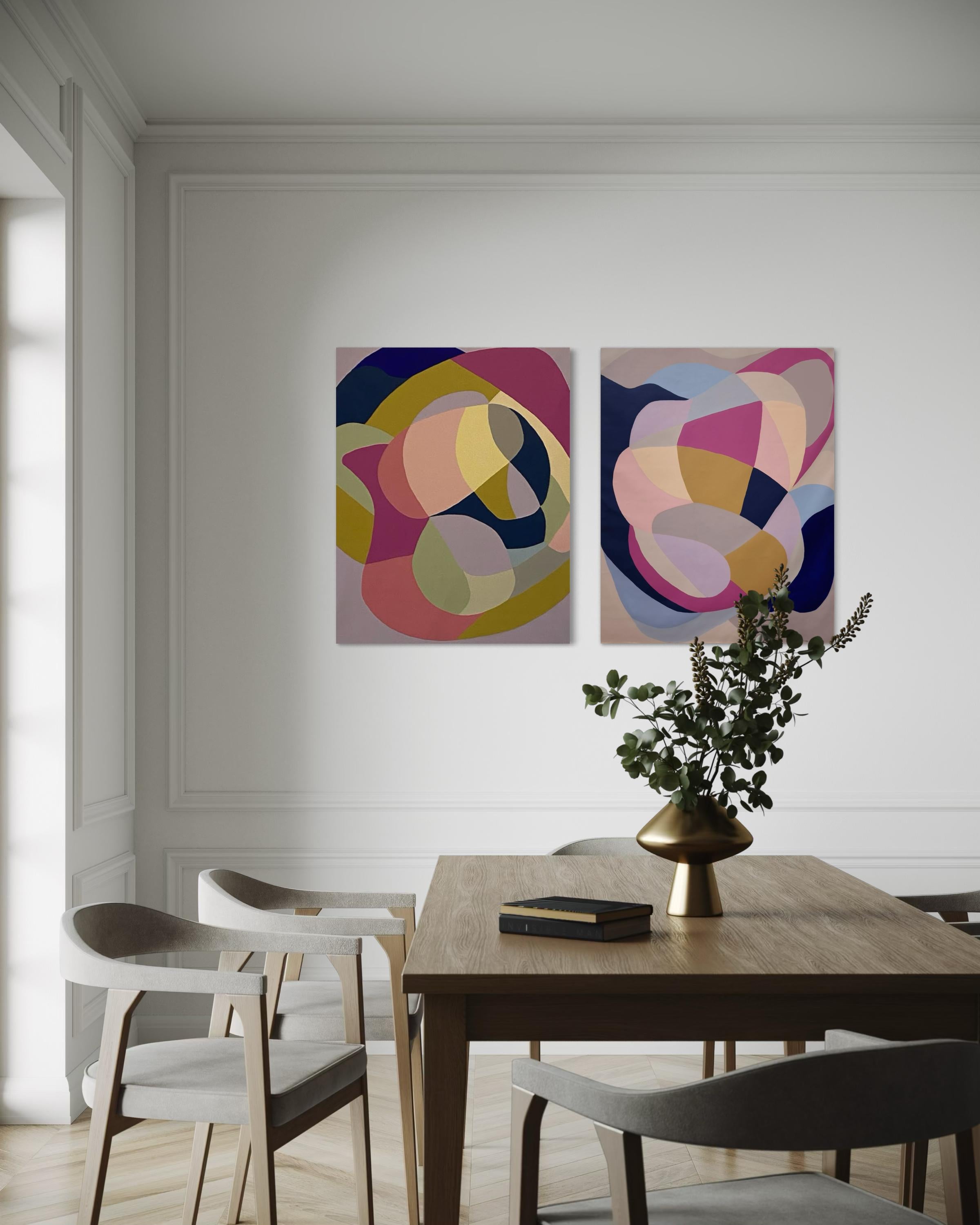 Dieses lebendige und fesselnde Stück zeigt ein dynamisches Zusammenspiel von Farben und Formen. Die Komposition besteht aus einer Reihe sich überlappender Formen in Rosa-, Lila-, Blau-, Gelb- und Beigetönen, die ein harmonisches und visuell