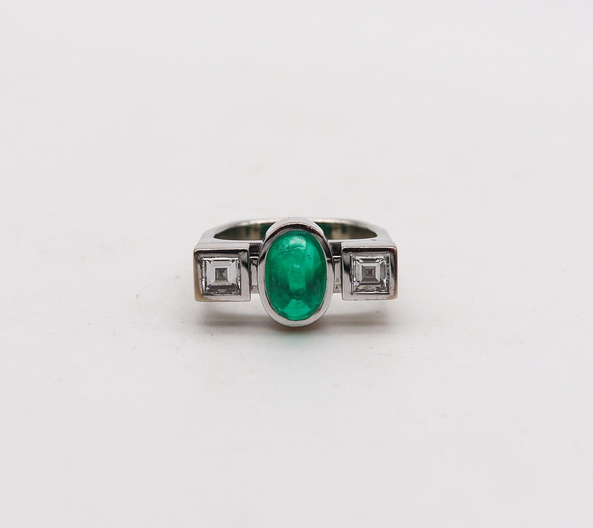 Trudel By Kurt Aepli Bague géométrique en or 18Kt avec 3.52 Ctw en émeraude et diamant Excellent état - En vente à Miami, FL