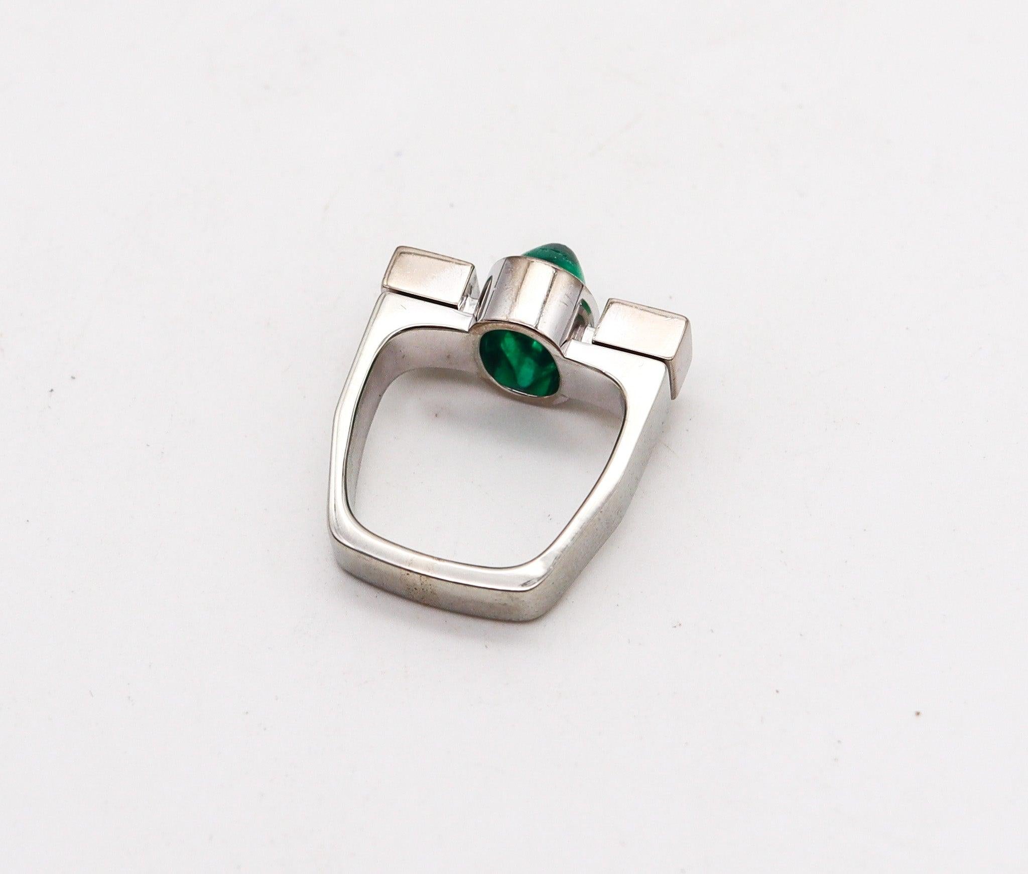 Trudel By Kurt Aepli Bague géométrique en or 18Kt avec 3.52 Ctw en émeraude et diamant en vente 1