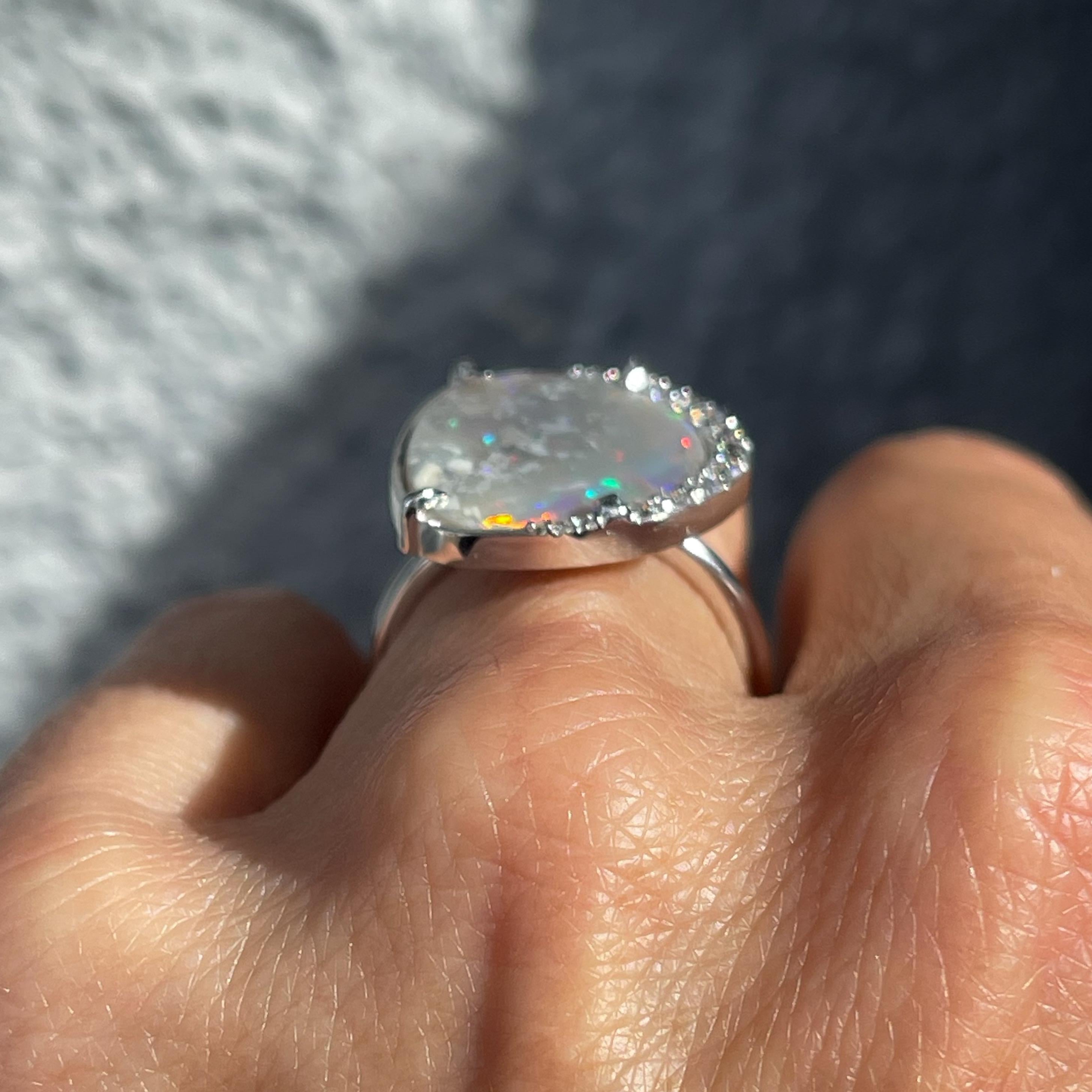 Women's True Colors Australian Opal Ring with Diamonds in White Gold by NIXIN Jewelry For Sale