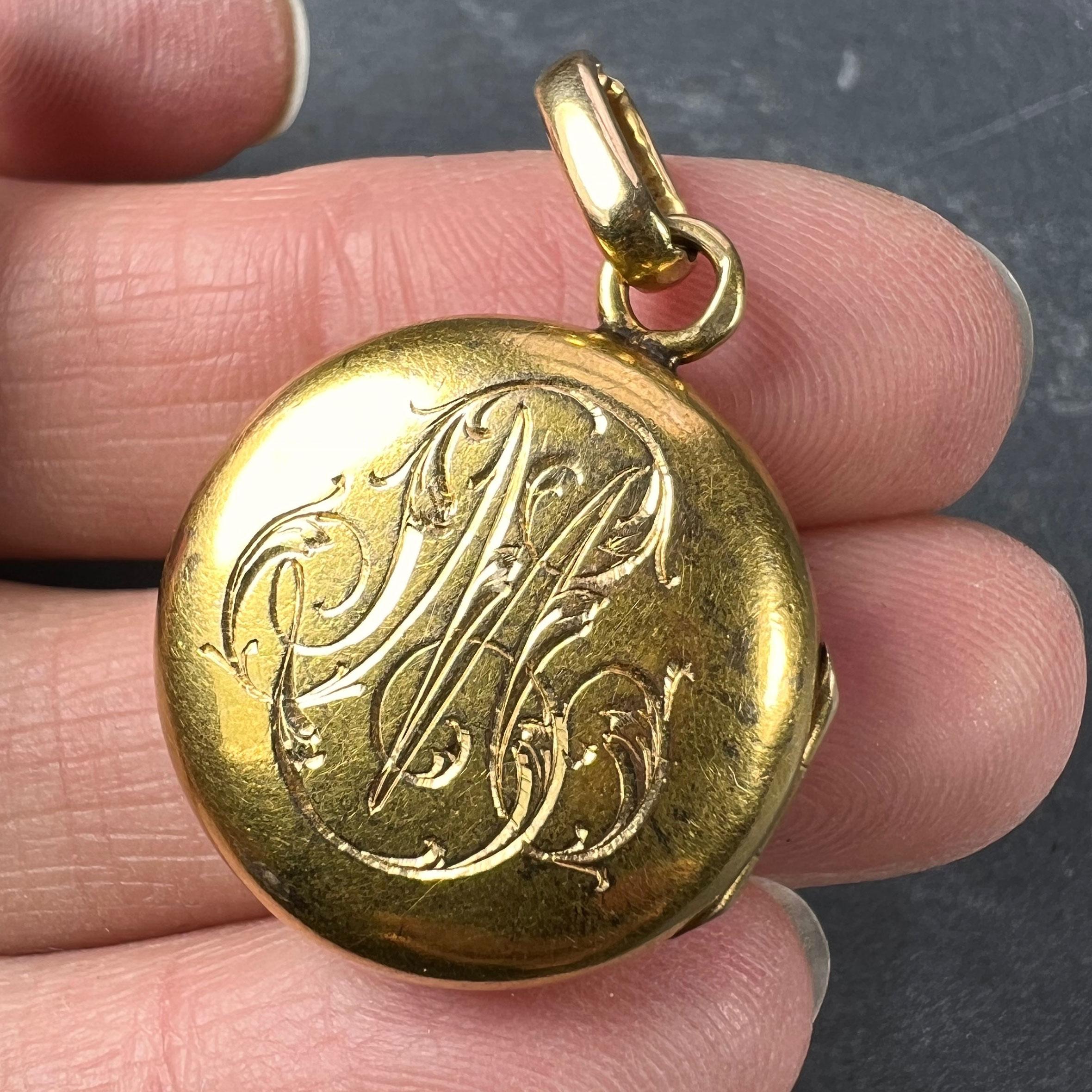 True Cross Reliquary 18k Yellow Gold Enamel Locket Pendant For Sale 7