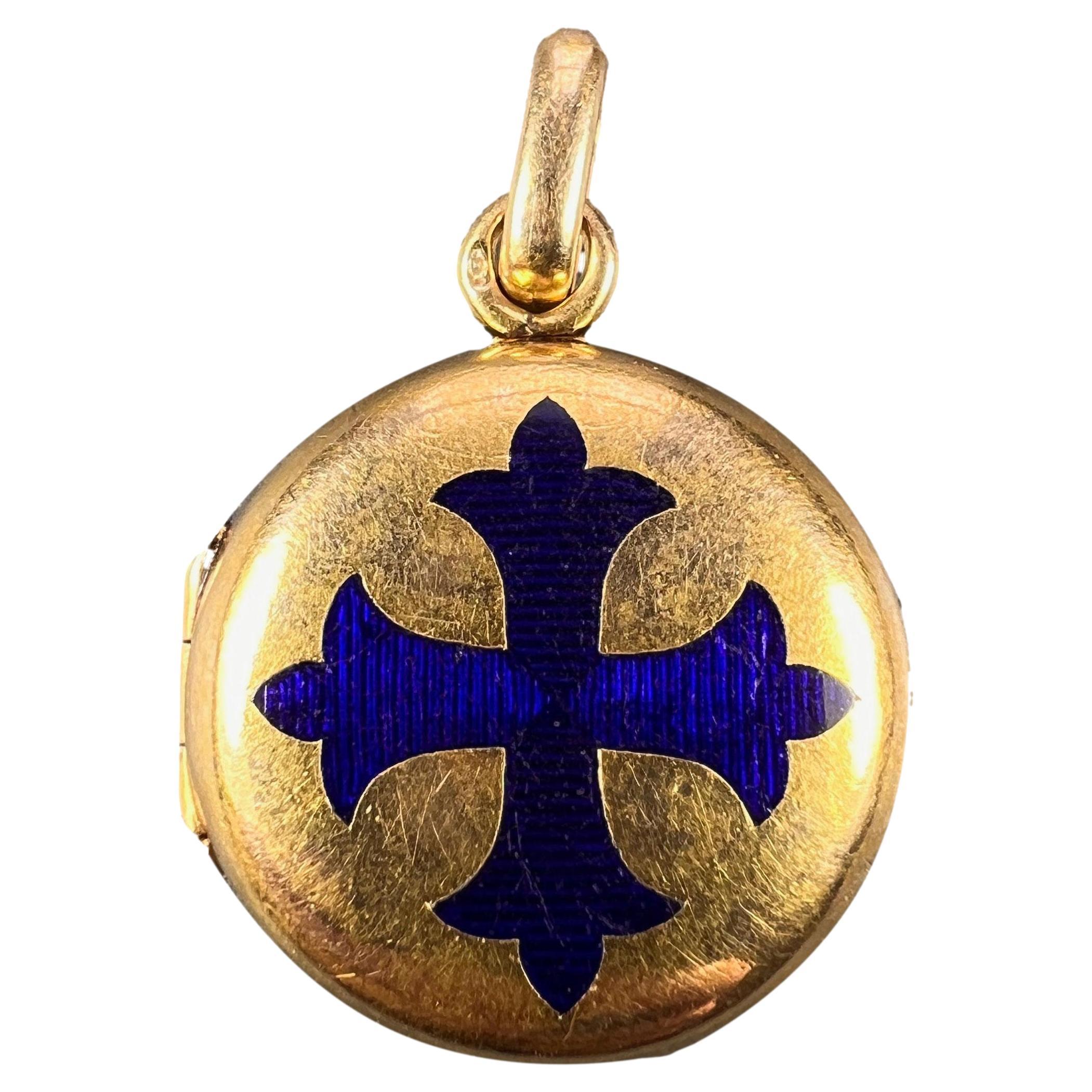 Pendentif médaillon croix réliquaire en or jaune 18 carats et émail 