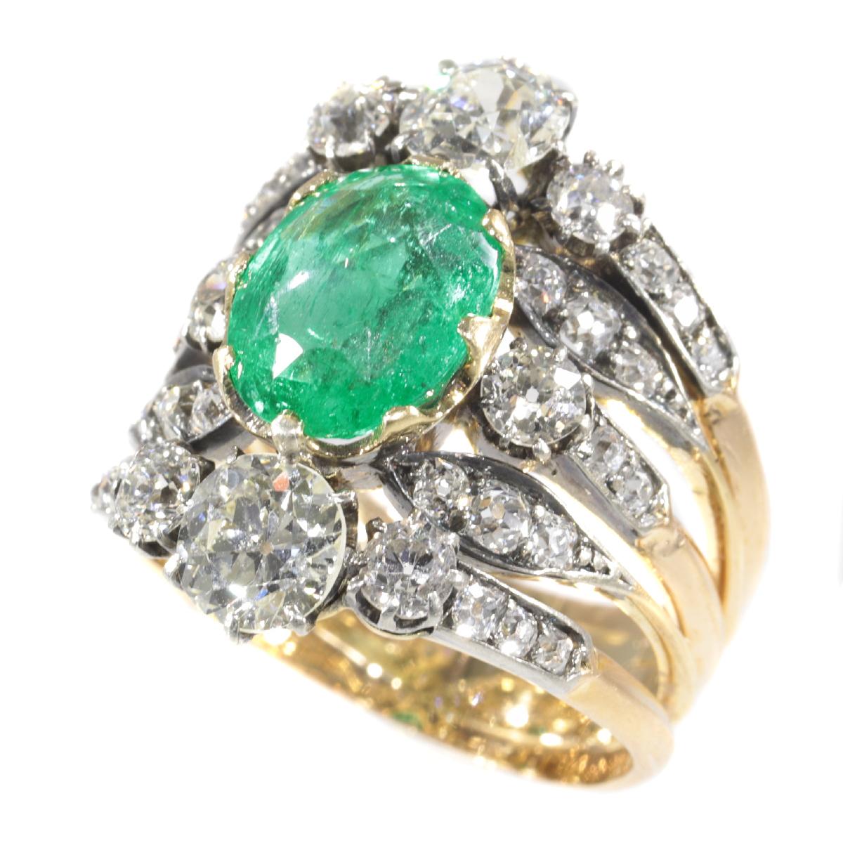 True Eyecatcher Victorian Antique Ring with a 3.50 Carat Ovalcut Emerald 1