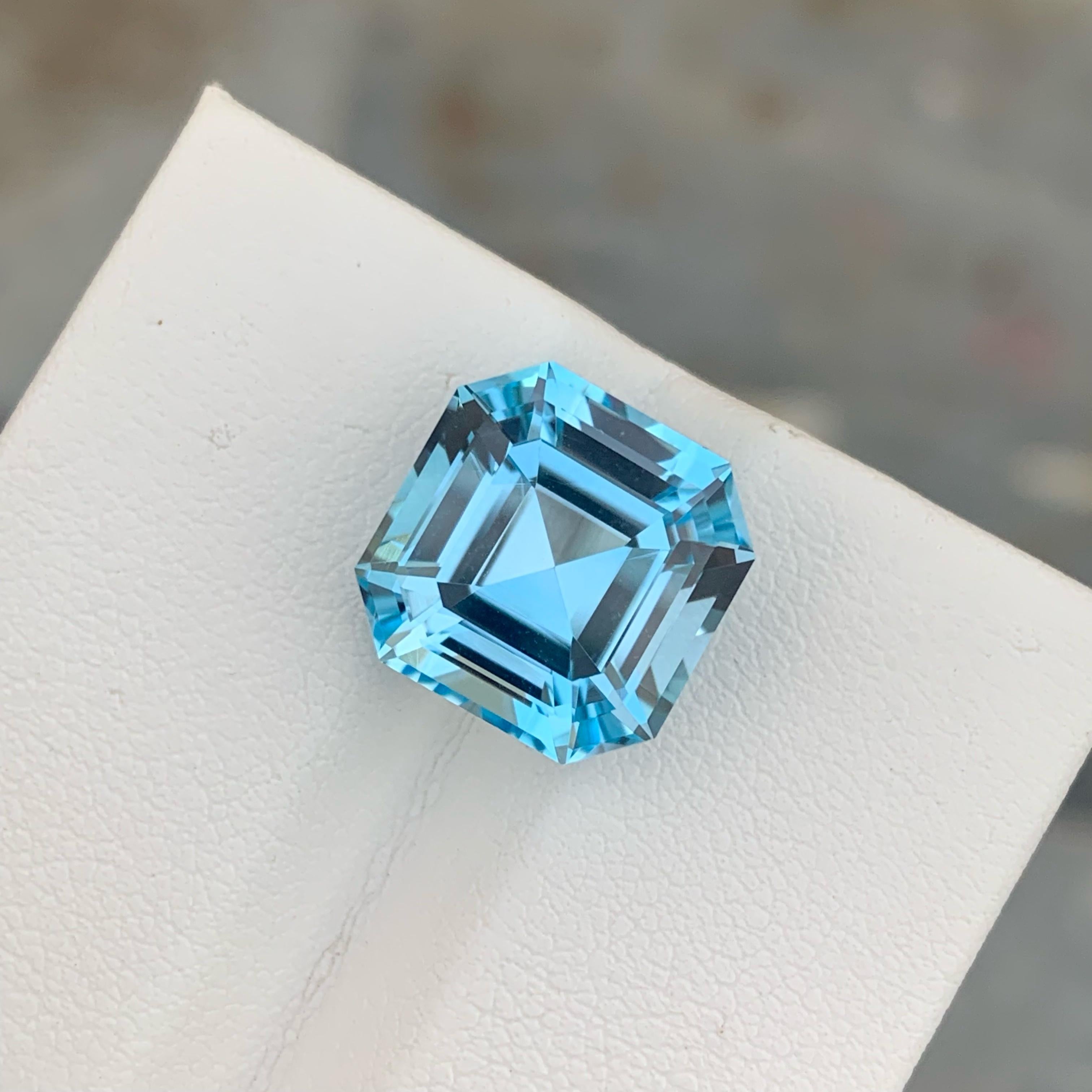 True Luxury Swiss Blue Topaz 12.80 carats Asscher Cut Natural Madagascar's Gem In New Condition For Sale In Bangkok, TH