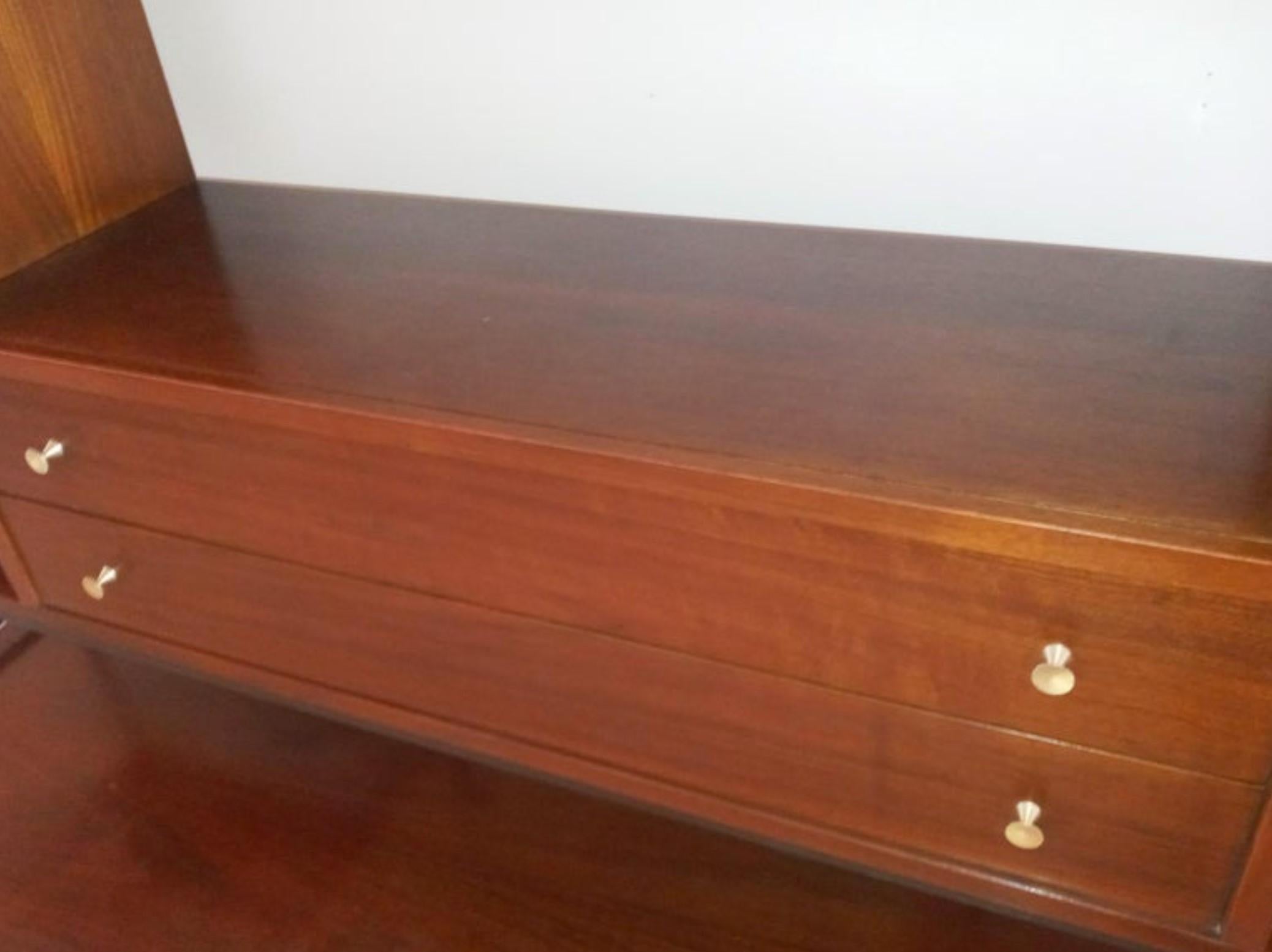 True Mid-Century Classic Inlaid Rosewood Walnut Credenza Cabinet by Stanley USA In Good Condition For Sale In Philadelphia, PA