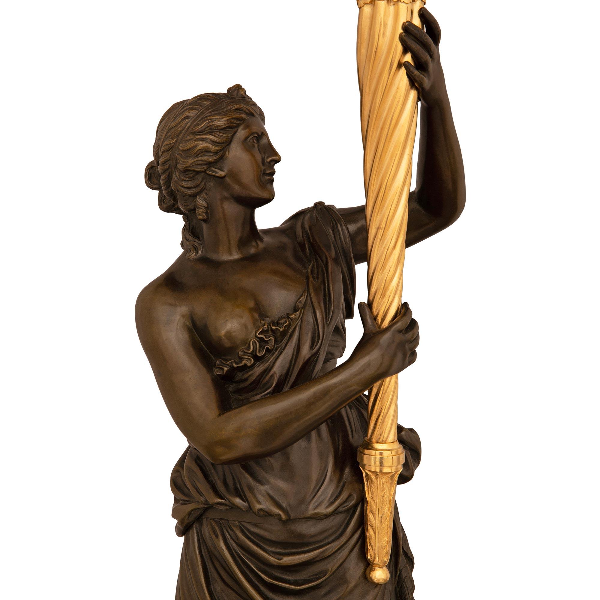 vera coppia di candelabri continentali del XIX secolo in granito, ormolu e bronzo in vendita 3