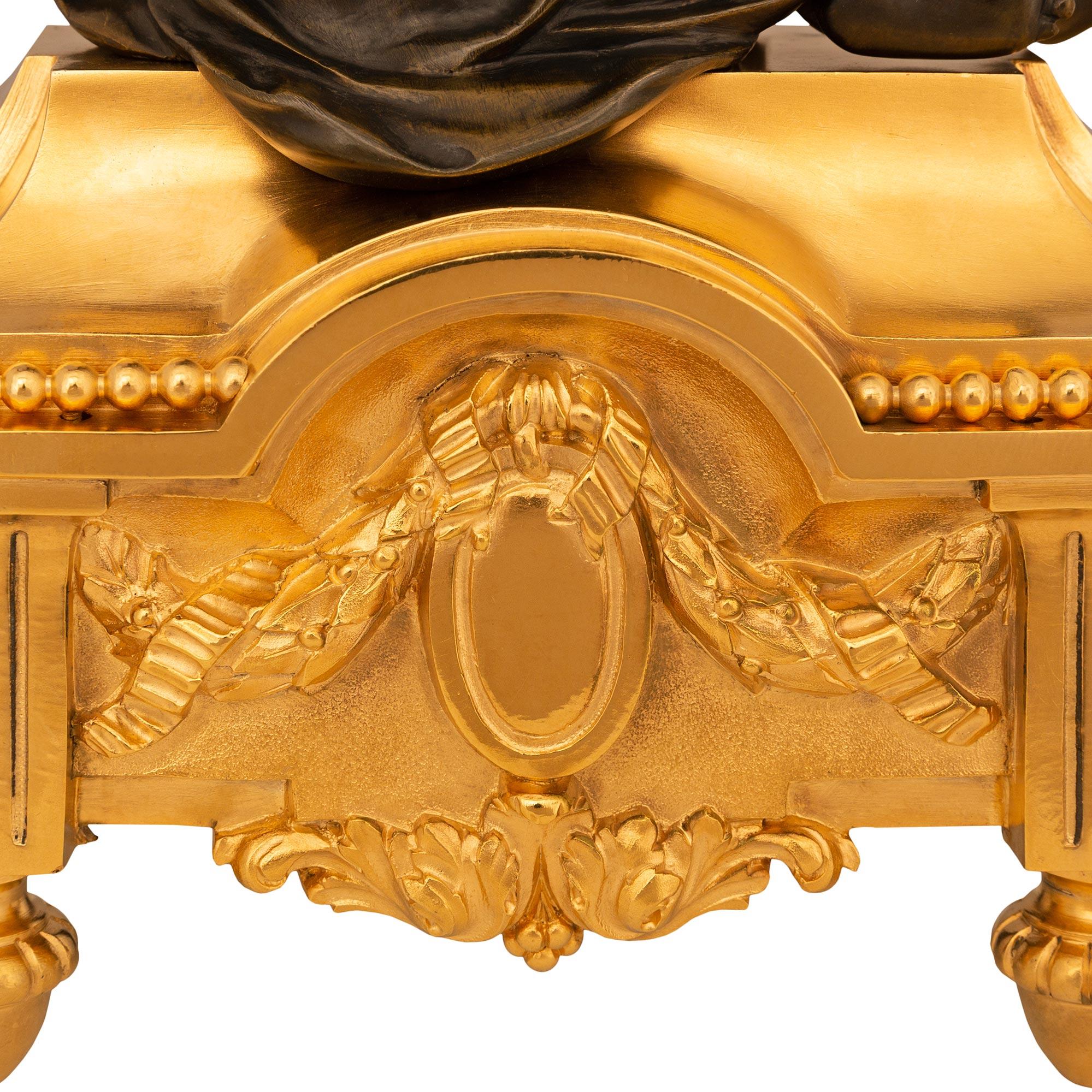 Trueing Pair Of French 19th c. Chenets Louis XVI en bronze doré et patiné en vente 2