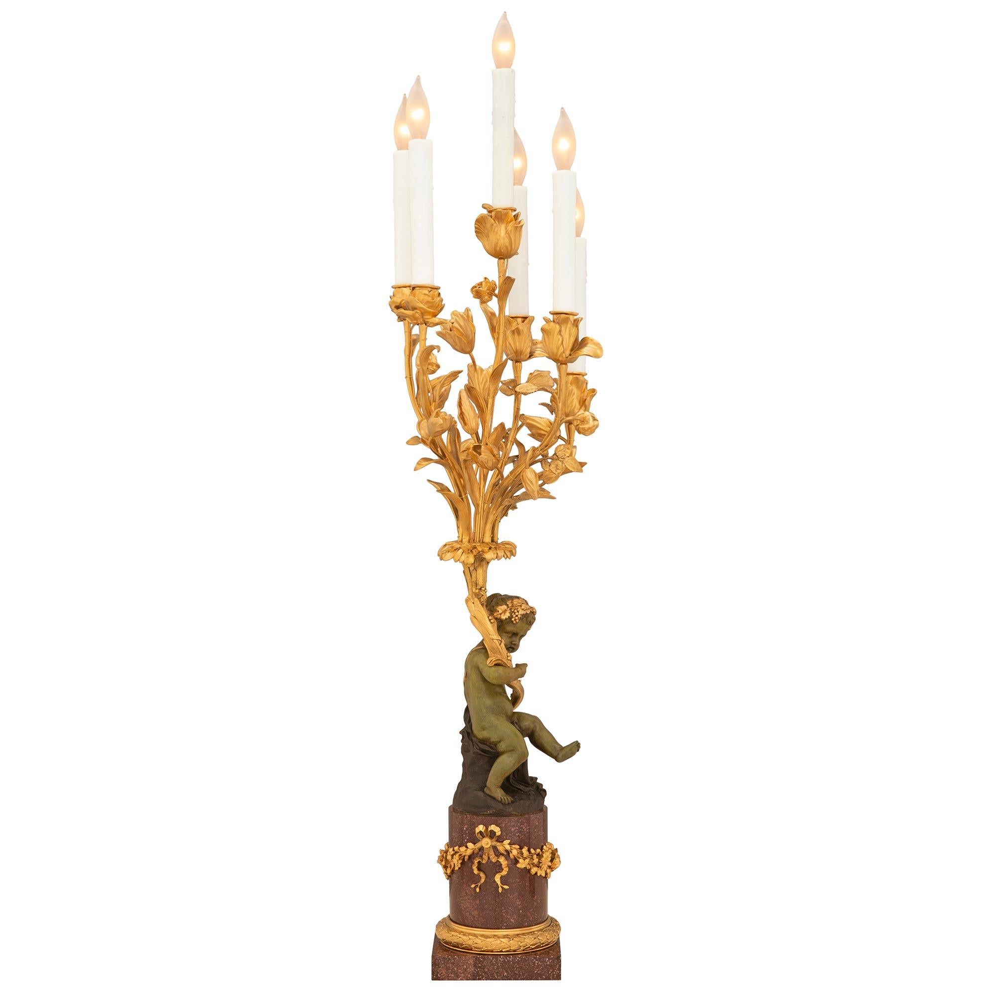 Trueing Paar französische Bronze- und Porphyrlampen aus der Belle Époque des 19. (Französisch) im Angebot