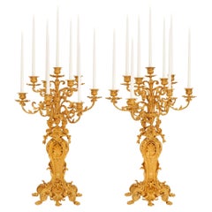 verdadero par de candelabros franceses del siglo XIX Luis XV st. Ormolu
