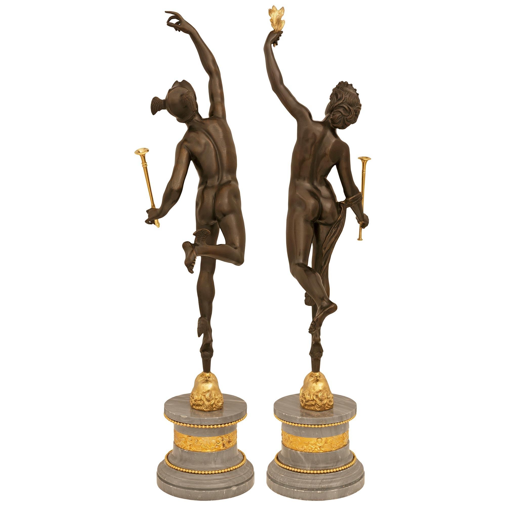 vera coppia di statue francesi del XIX secolo in bronzo, ormolu e marmo di epoca Luigi XVI in vendita 8