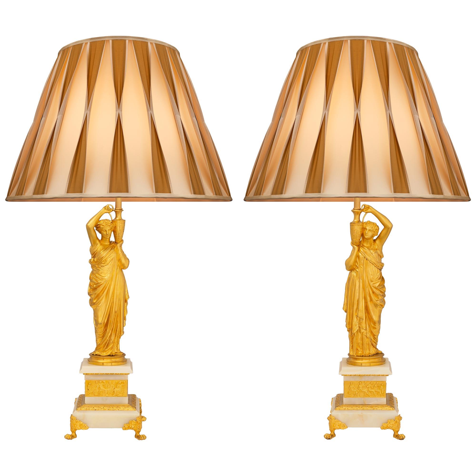 Coppia di lampade neoclassiche francesi del XIX secolo in ormolu e onice in vendita 6