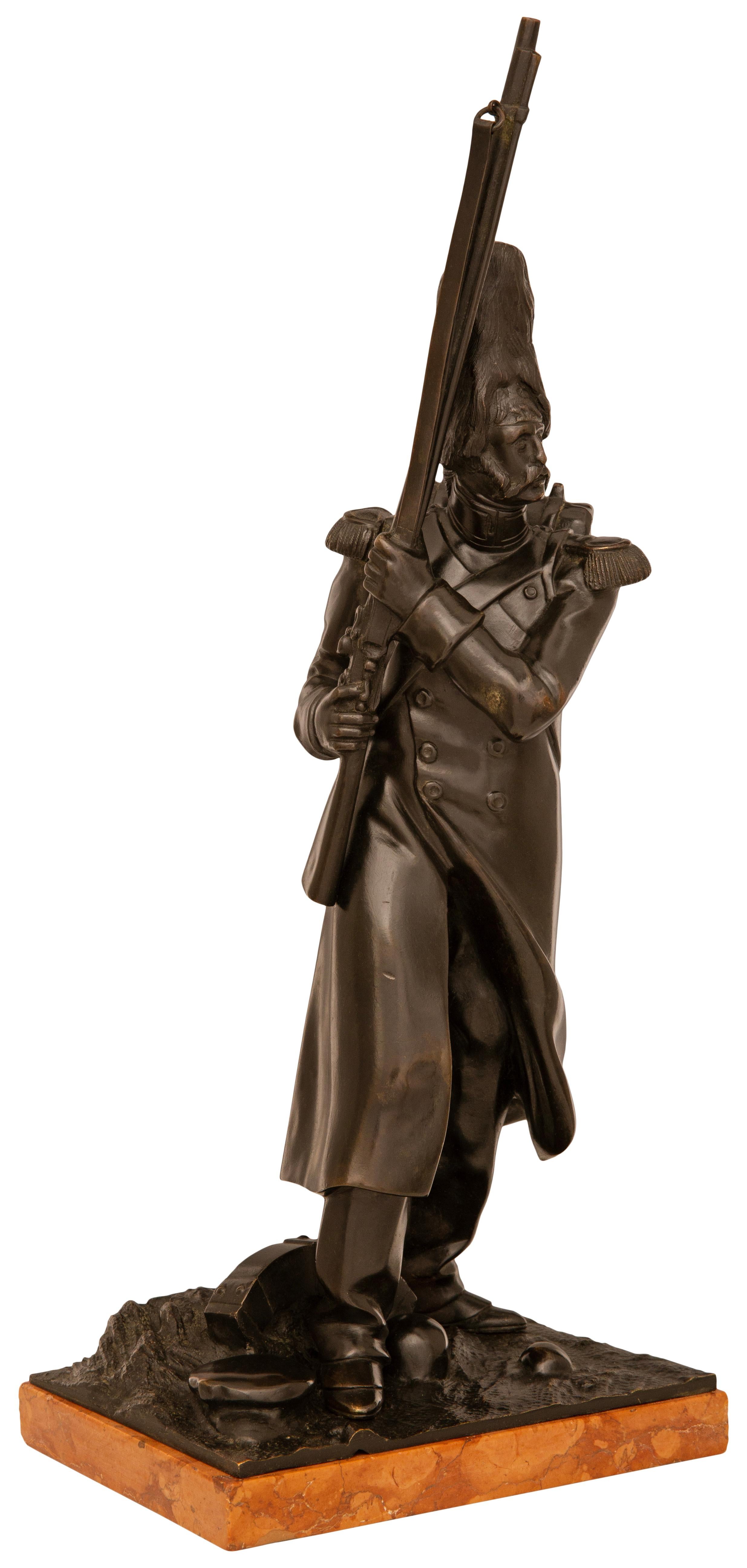 true pair of French 19th century patinated Bronze marble statues of Grenadier For Sale 1