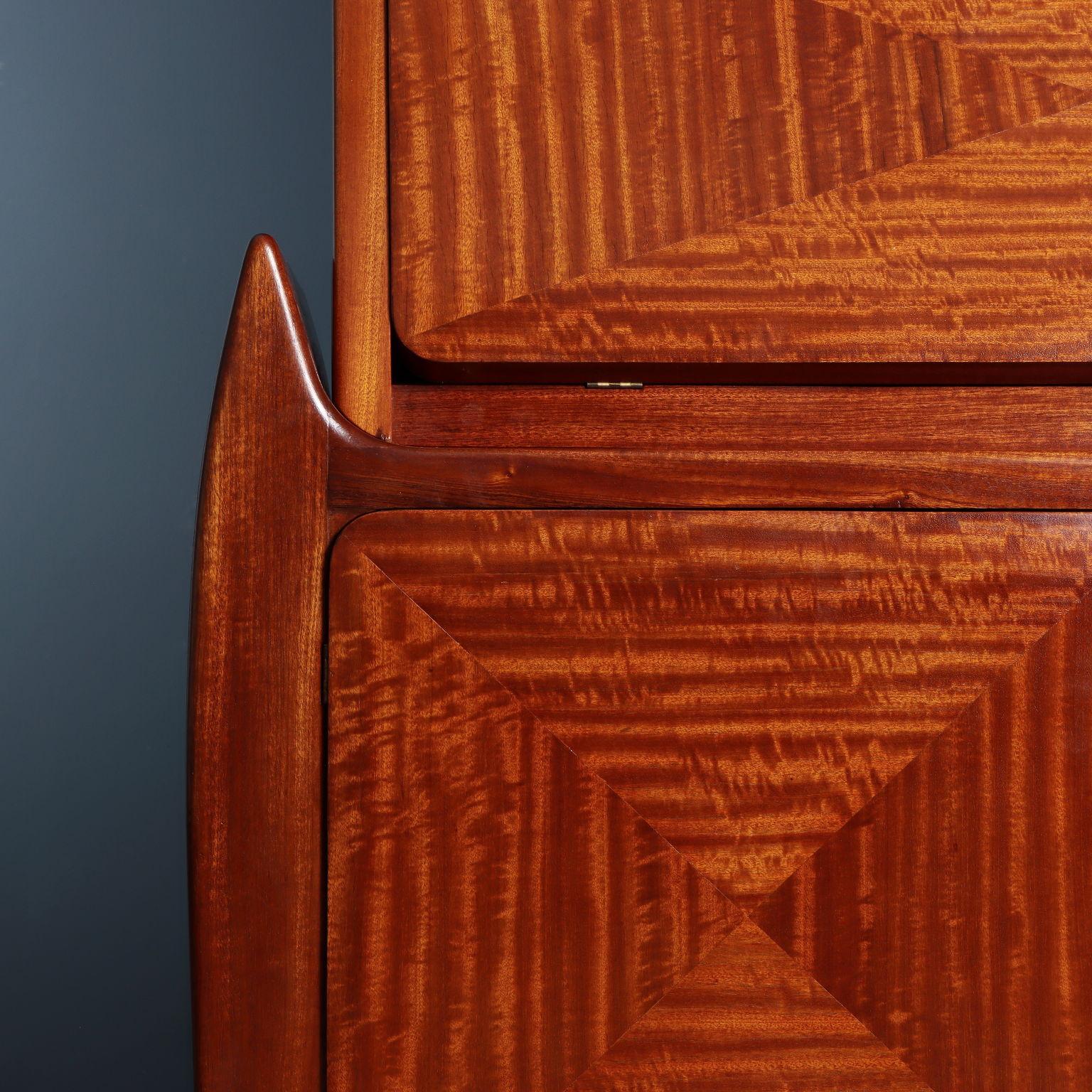 Trumeau 1950s Italian manufacture restored For Sale 4