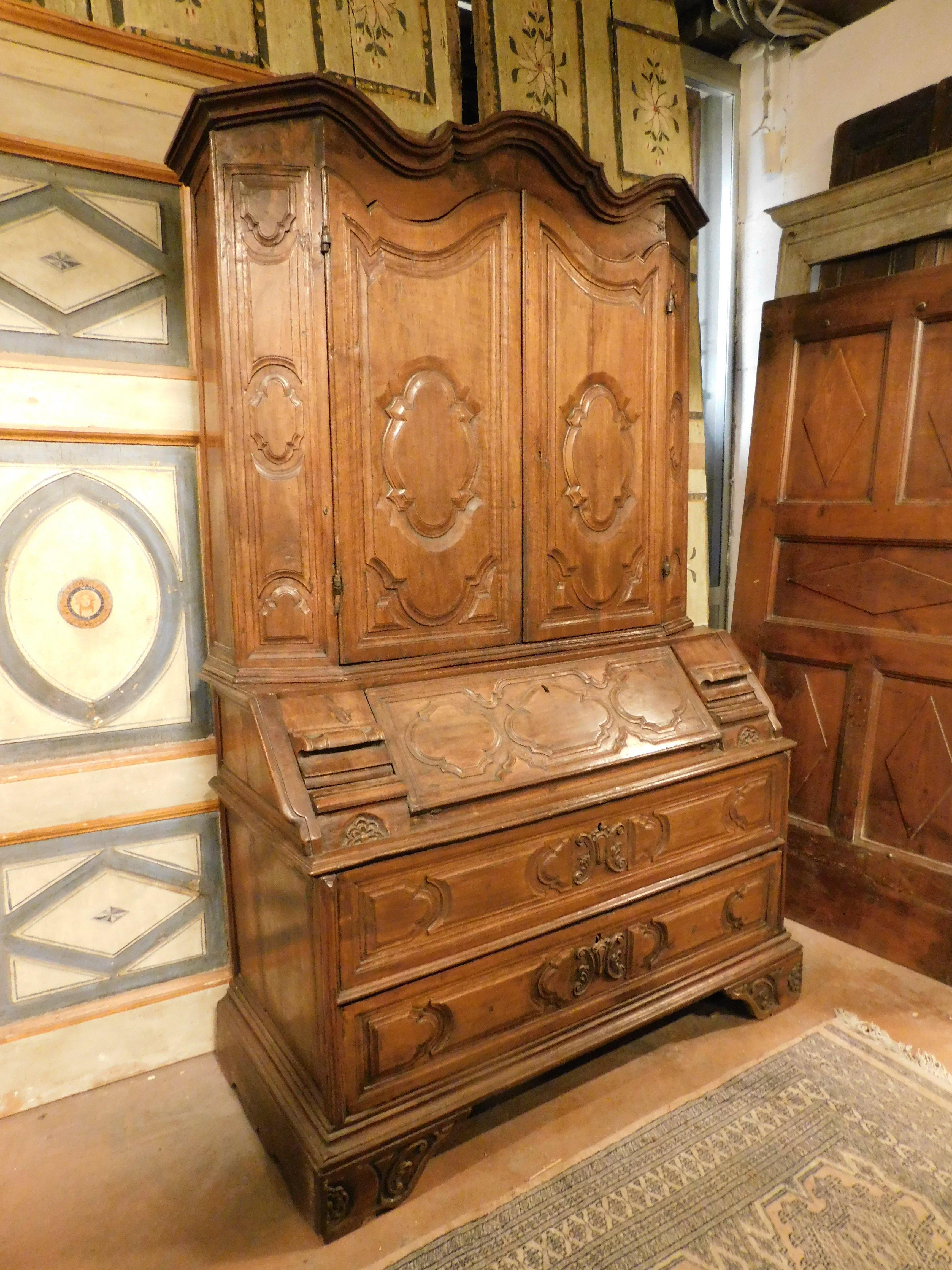 Trumeau, double body in carved walnut with doors, flap and drawers, Italy In Good Condition For Sale In Cuneo, Italy (CN)