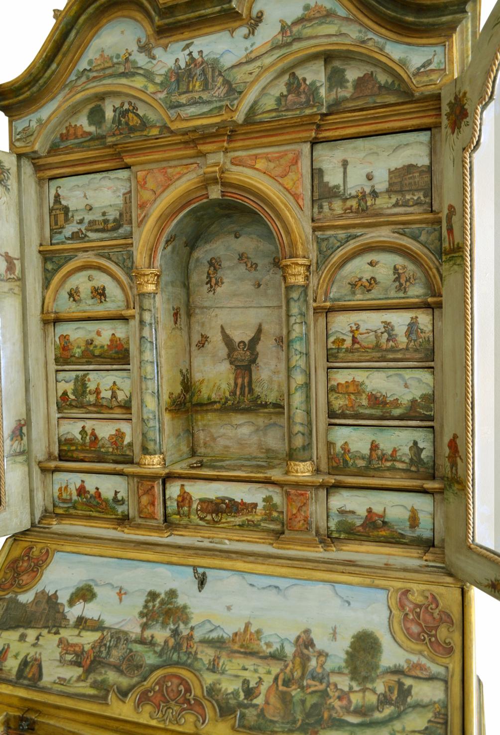 Bois Trumeau peint à la main en Italie, technique d'art vénitien du milieu du siècle dernier par Cupioli  en vente