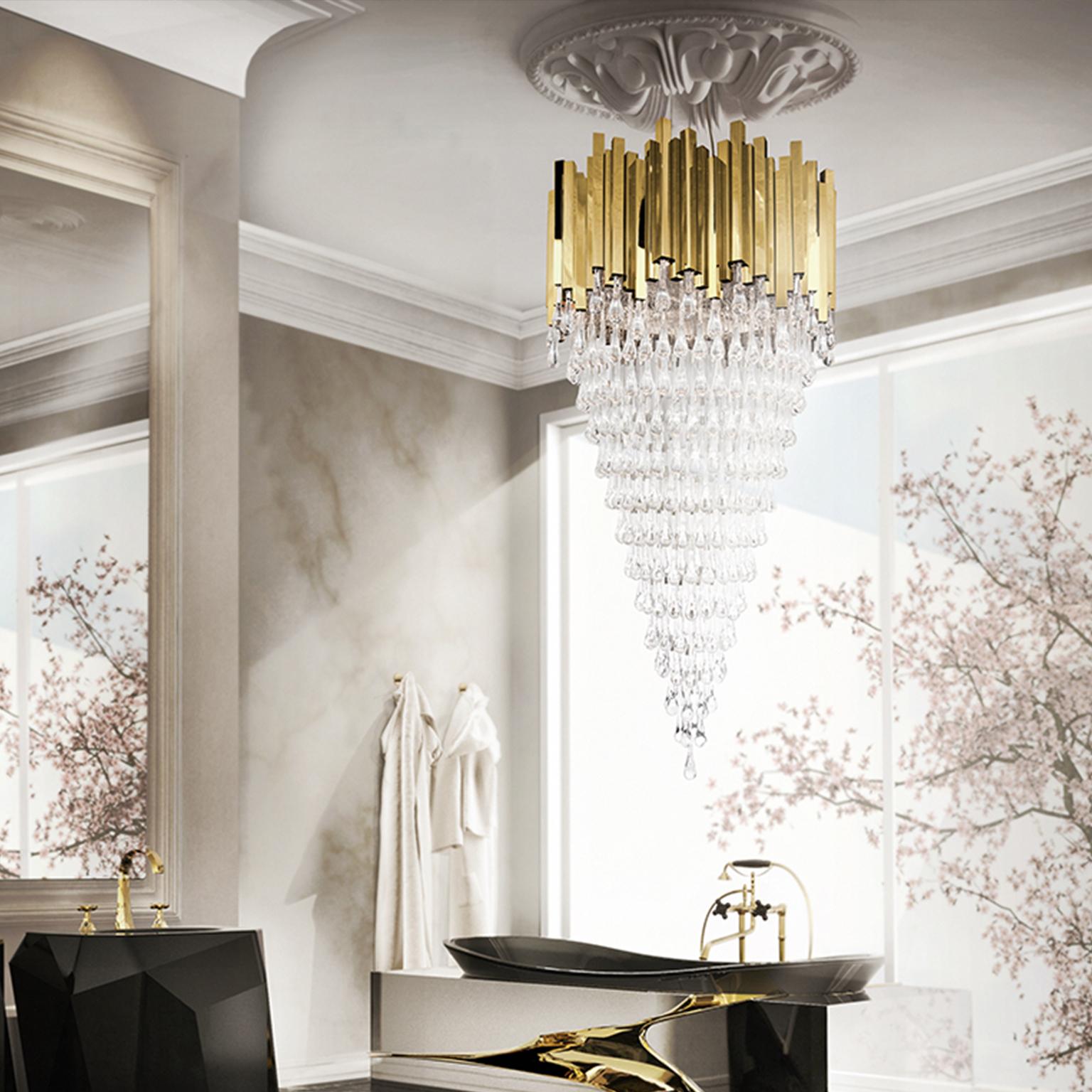 Trump Chandelier in Golden Plated Brass with Cascading Crystal Glass Details In New Condition For Sale In New York, NY