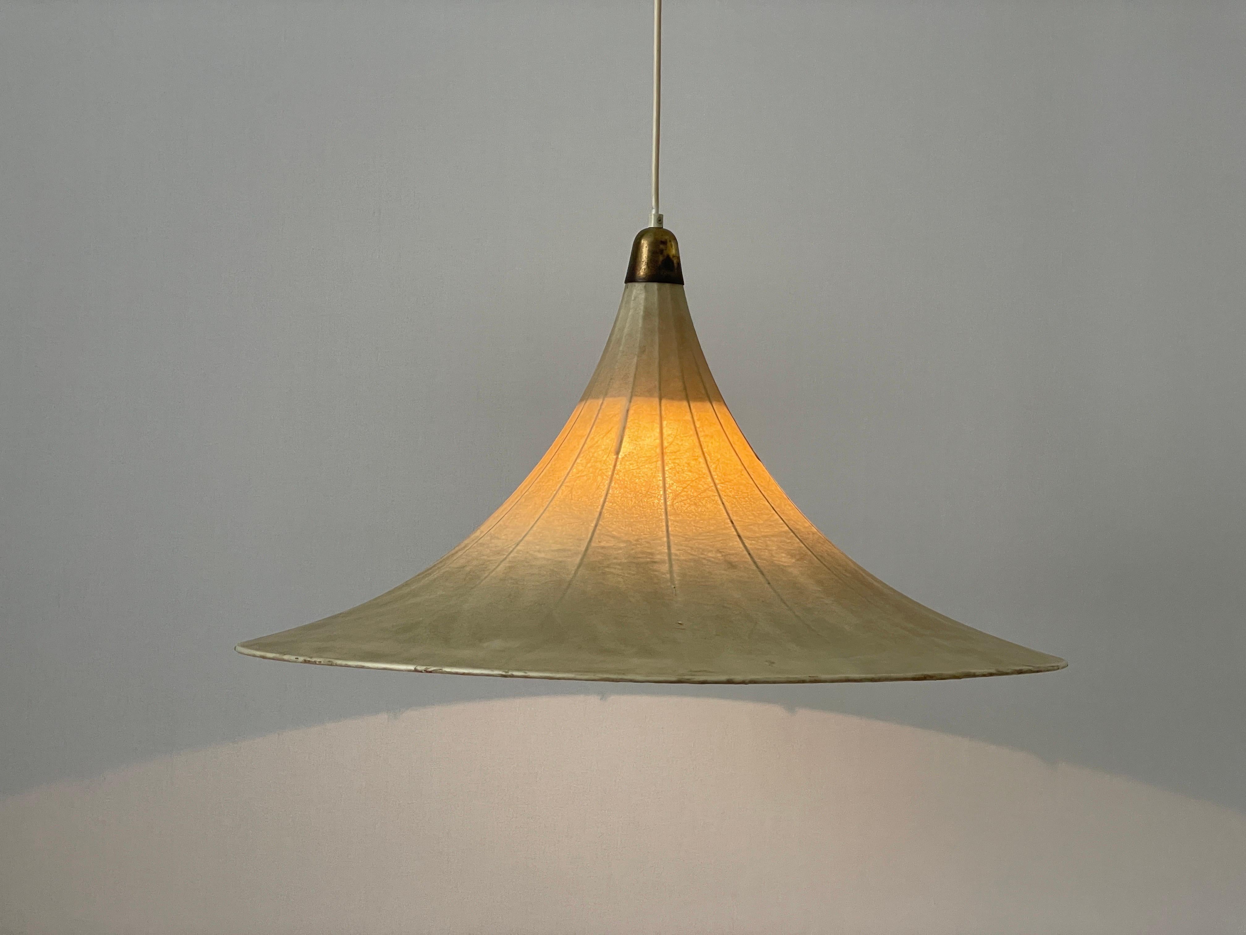 Lampada a sospensione a bozzolo grande di Trumpet Design, anni '60, Italia in vendita 5