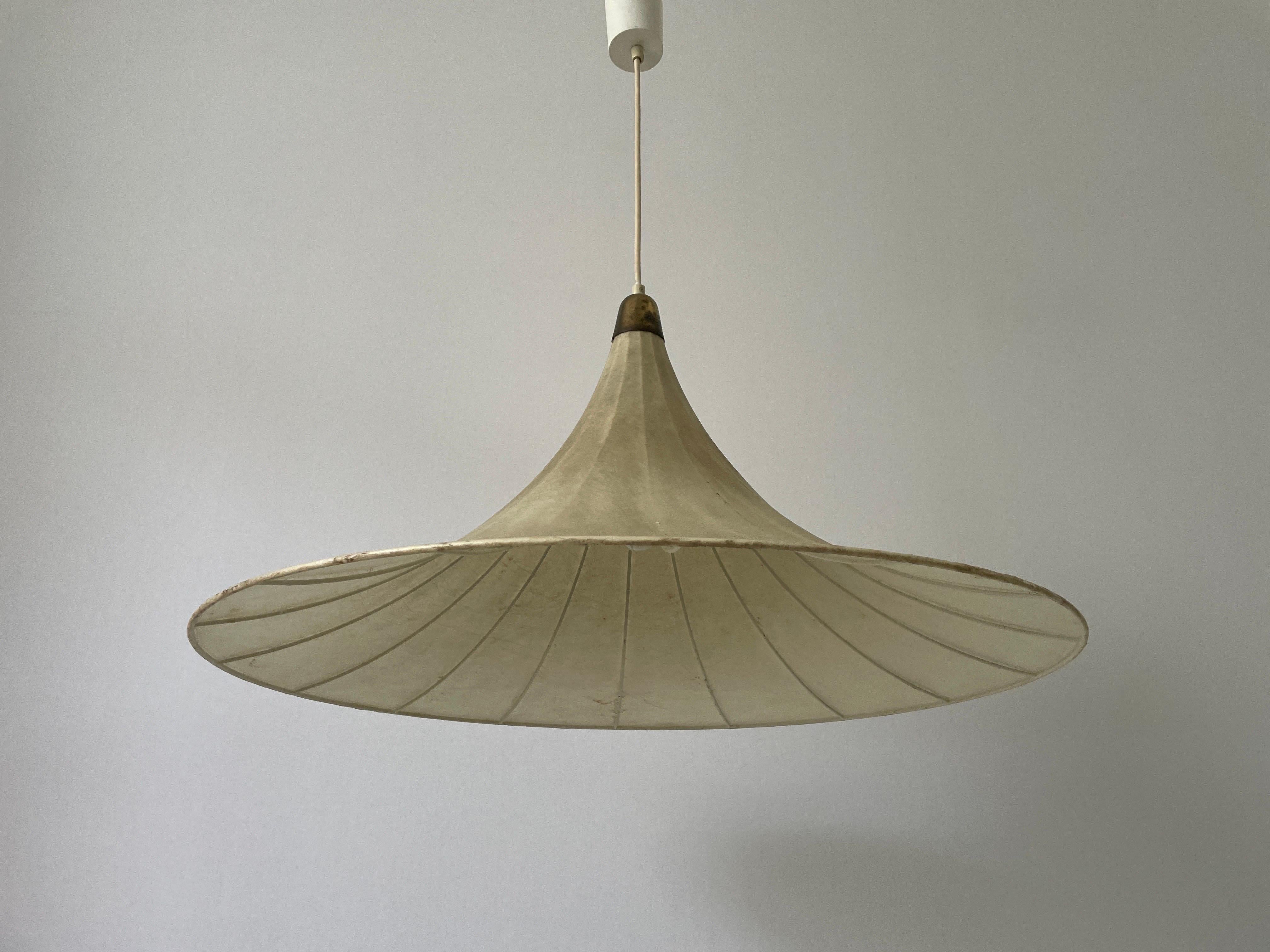 Mid-Century moderno Lampada a sospensione a bozzolo grande di Trumpet Design, anni '60, Italia in vendita