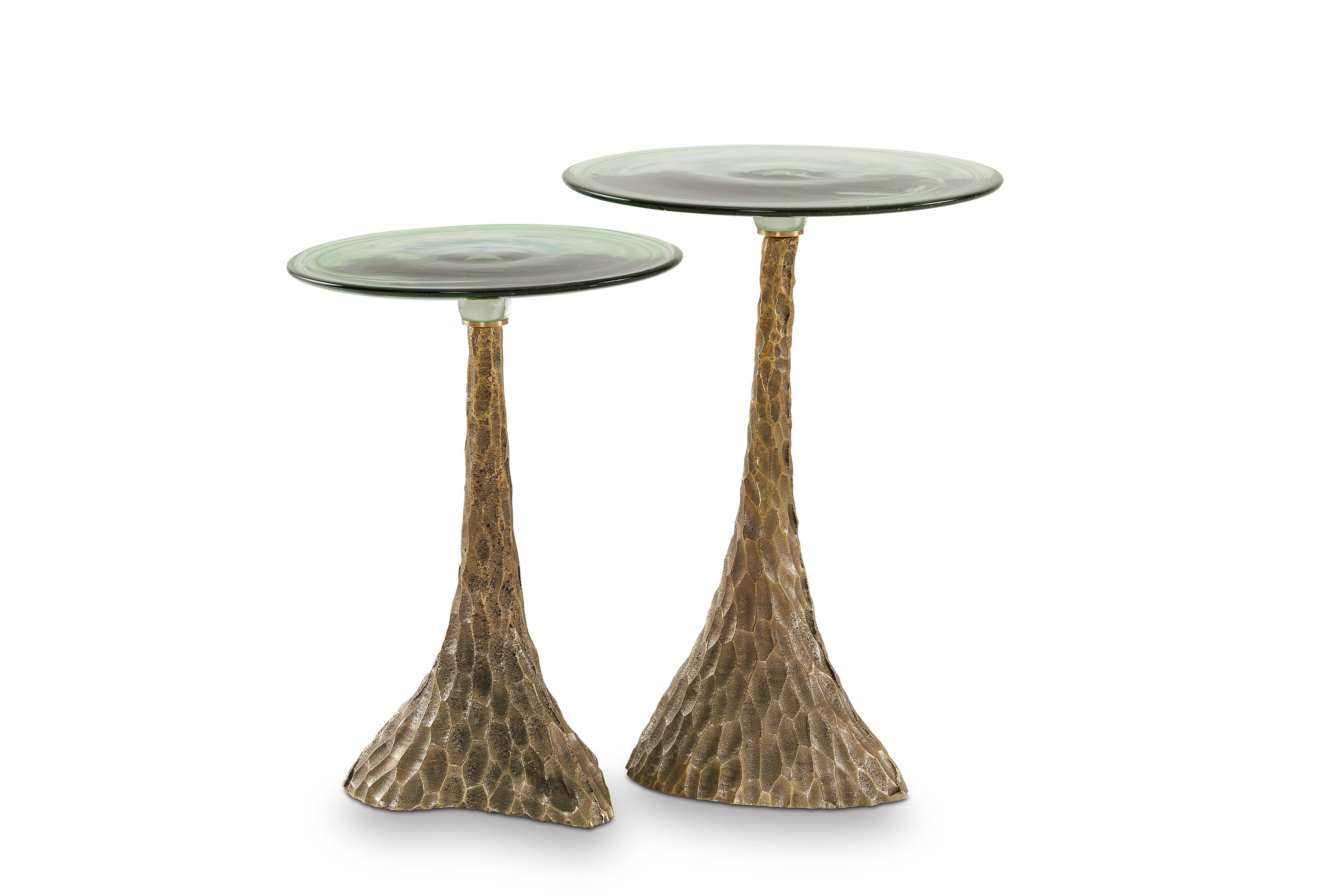 Trumpet Medium Side Table by Egg Designs In New Condition For Sale In Geneve, CH