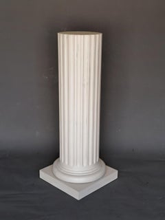 Truncated Column With Flutes In Lacquered Wood