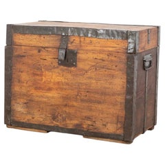Trunk Antique Early 900' in Wood and Iron Italian Design