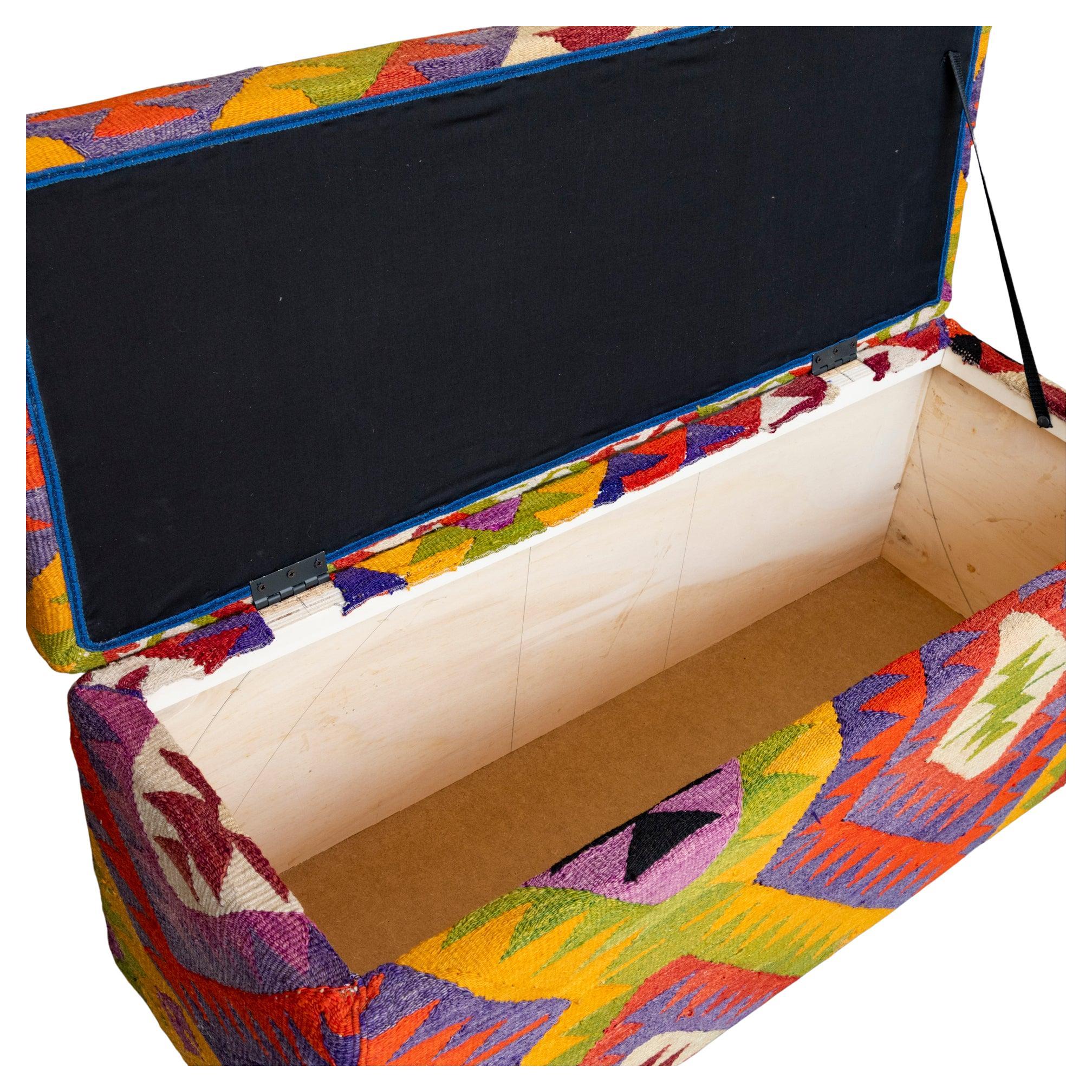 XX secolo Baule con Kilim in vendita