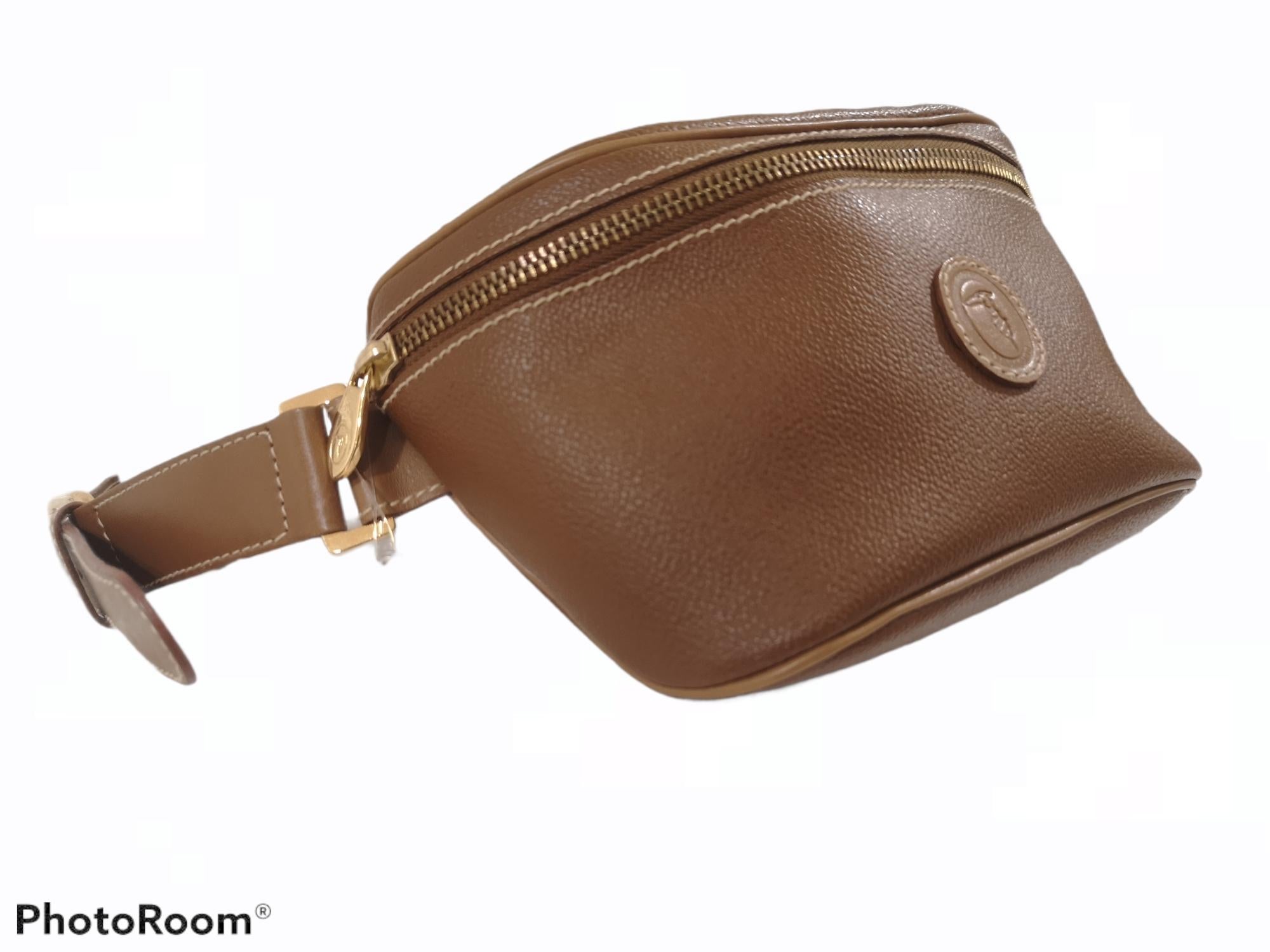 Riñonera Trussardi de piel marrón en Bueno estado para la venta en Capri, IT
