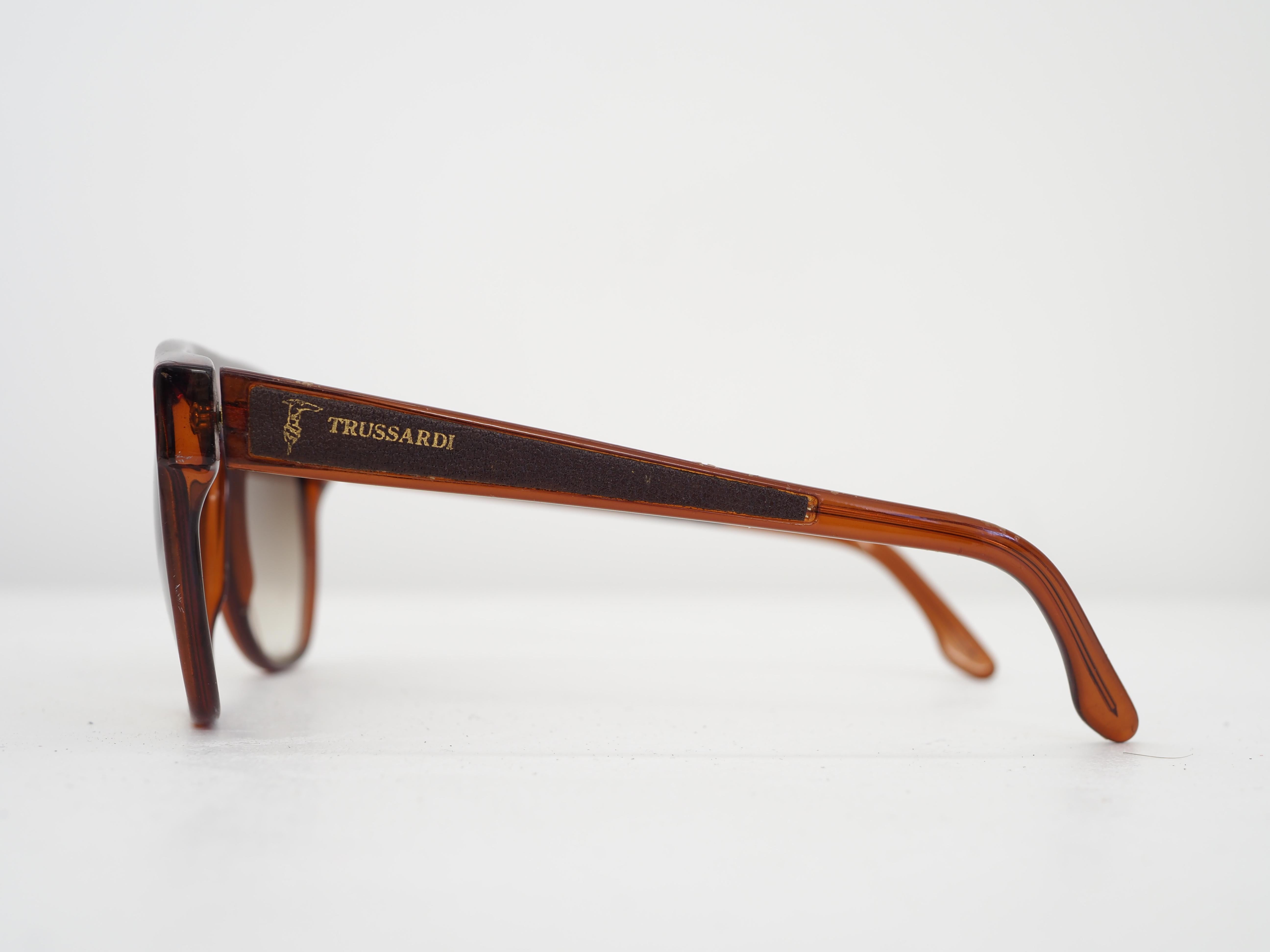 Trussardi brown sunglasses In Good Condition For Sale In Capri, IT