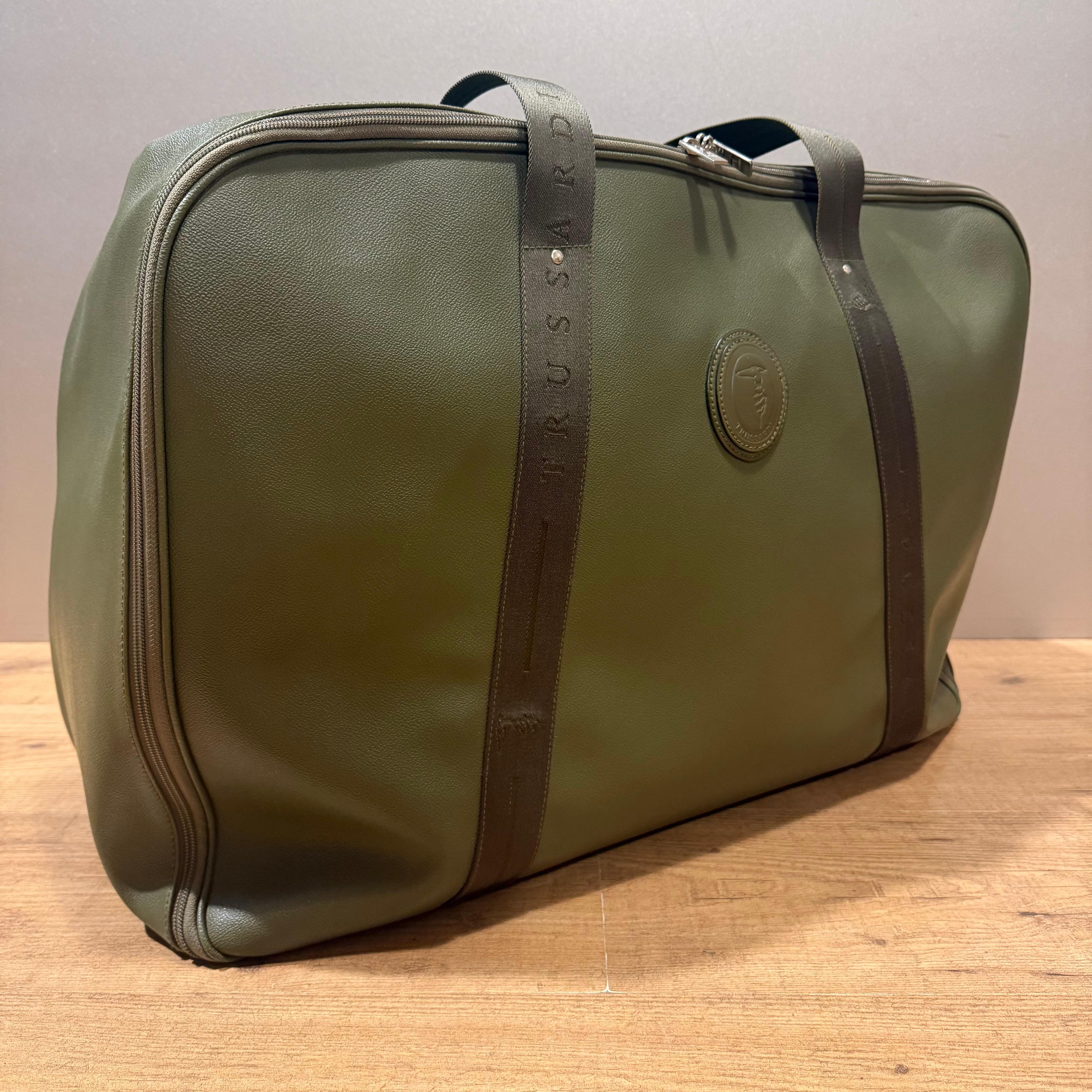 Bolso de viaje blando de piel verde Trussardi Marrón en venta