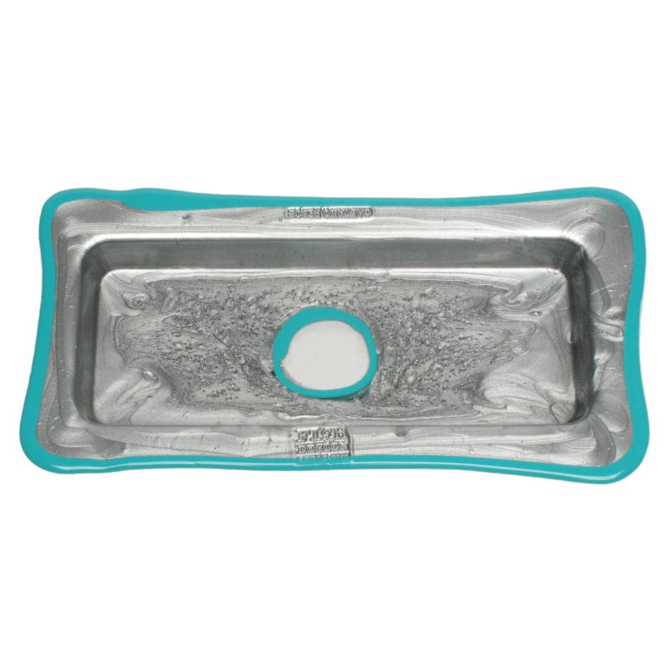 Bandeja rectangular pequeña Try-Tray de plata y turquesa mate de Gaetano Pesce