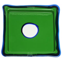 Petit plateau carré Try-Tray en vert gazon mat et bleu de Gaetano Pesce