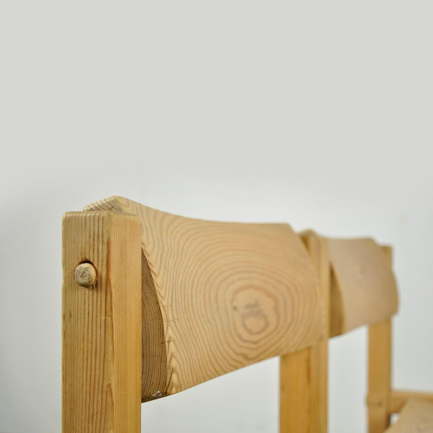 Trybo pine dining chairs (4) by Edvin Helseth for Stange Bruk, Norway 1960s For Sale 3