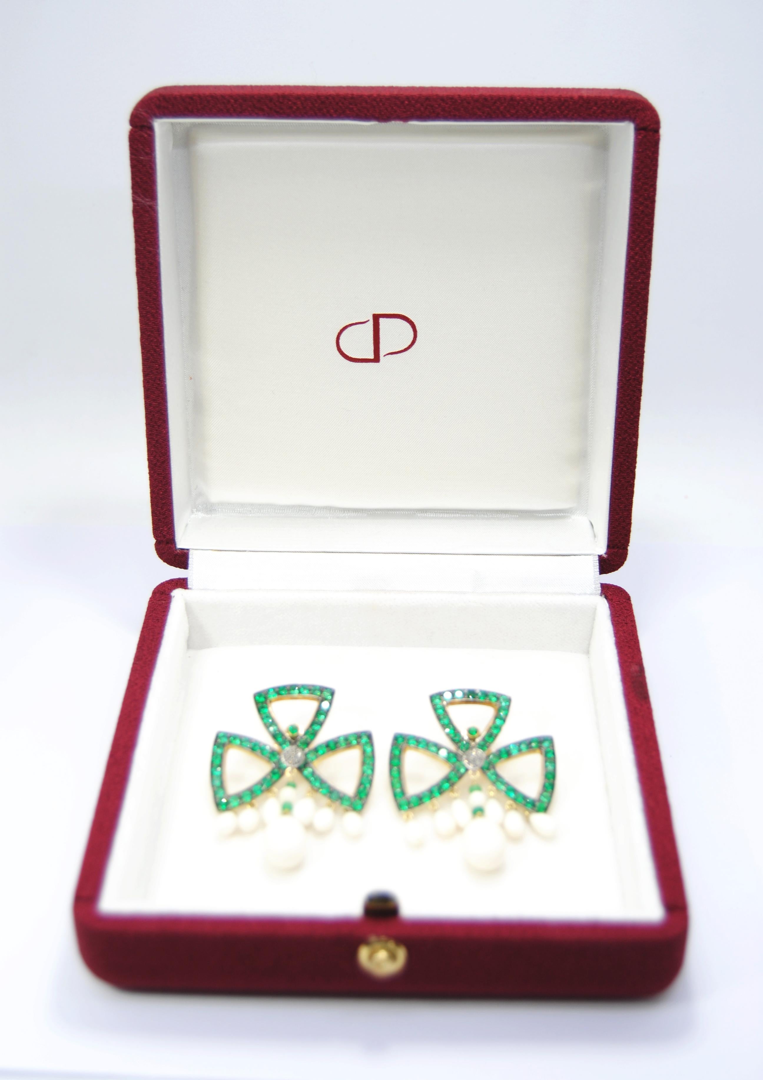 Women's Tsavorite and Calcedony Clover Earrings in 18 Karat Gold and Silver For Sale