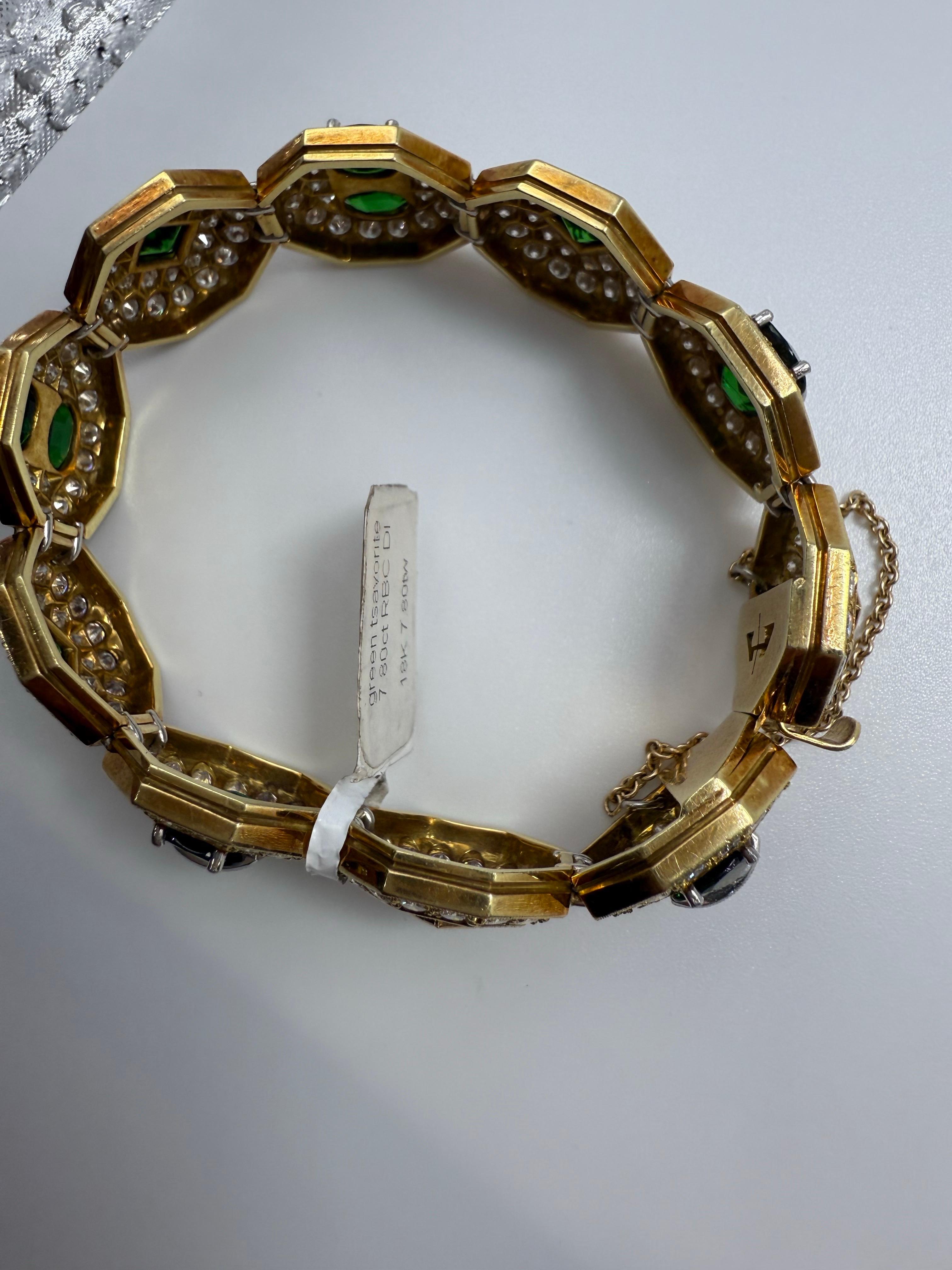 Pulsera Tsavorita y Diamantes Oro 18KT en venta 6